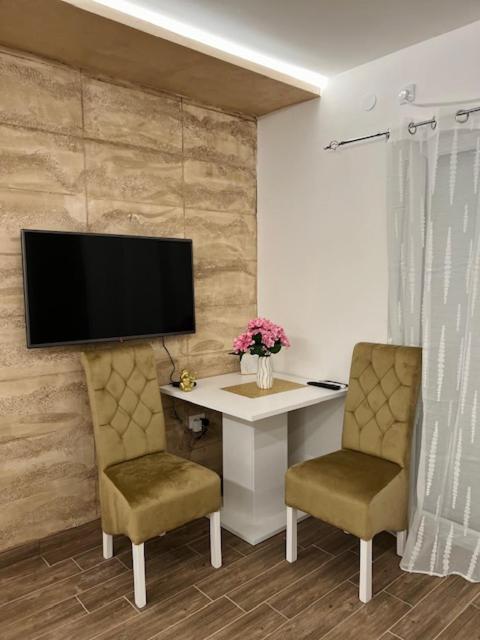 5 star apartment