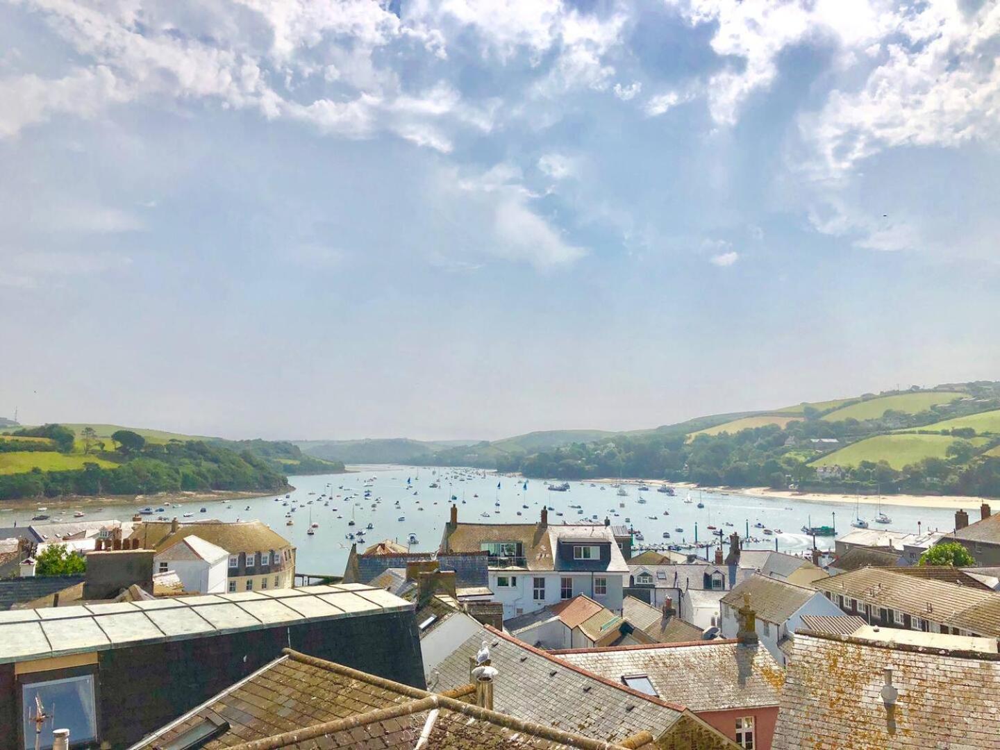 Dorset House, Salcombe, with Free Parking