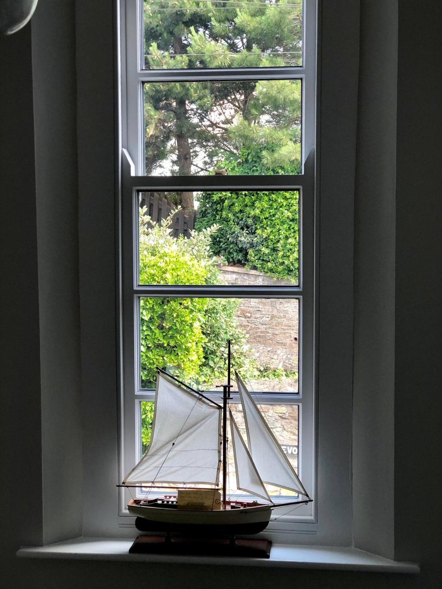 Dorset House, Salcombe, with Free Parking