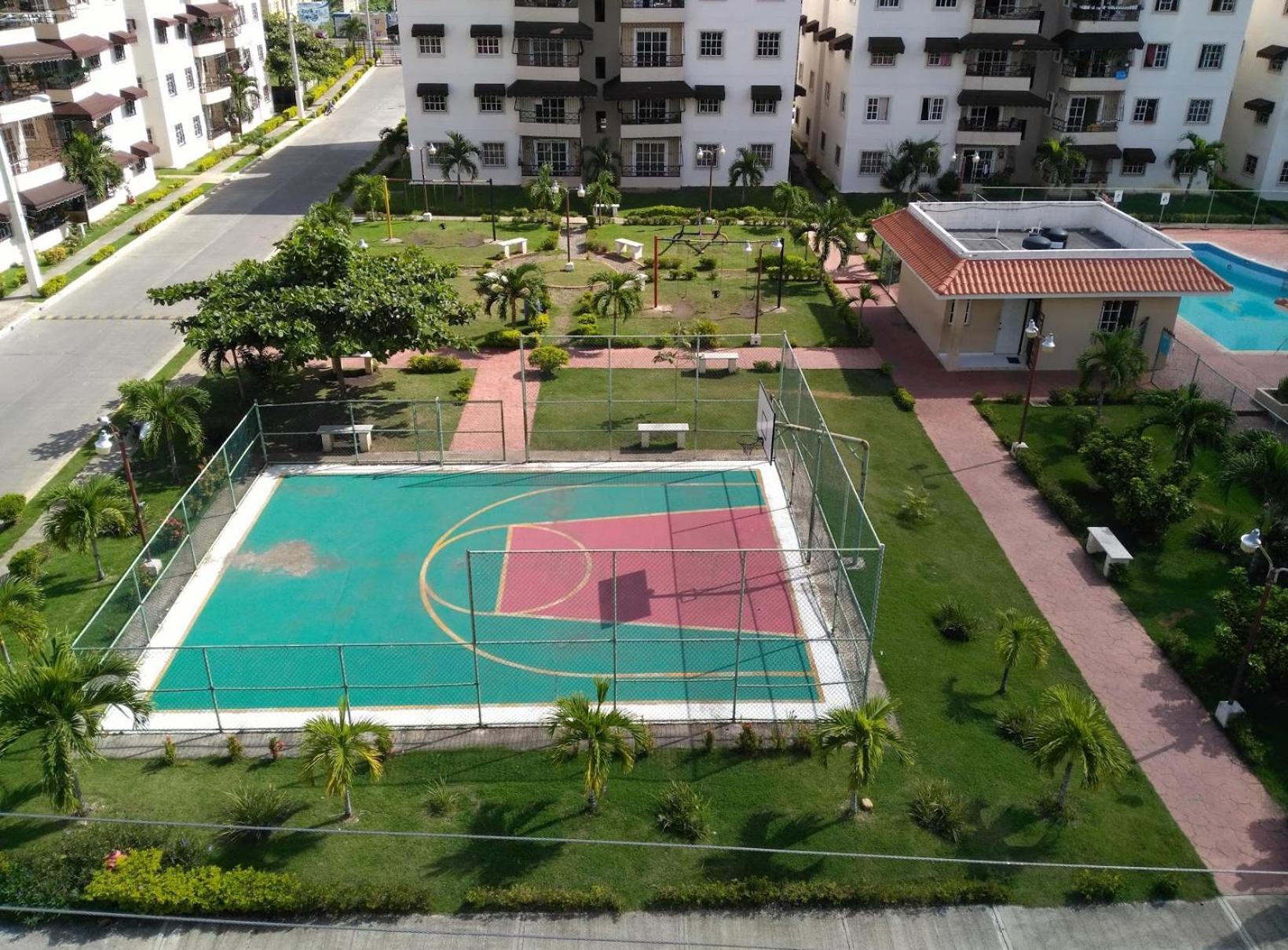 Apartamento con piscina