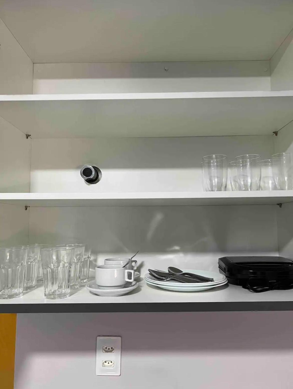Flat no Arrey Executive 906