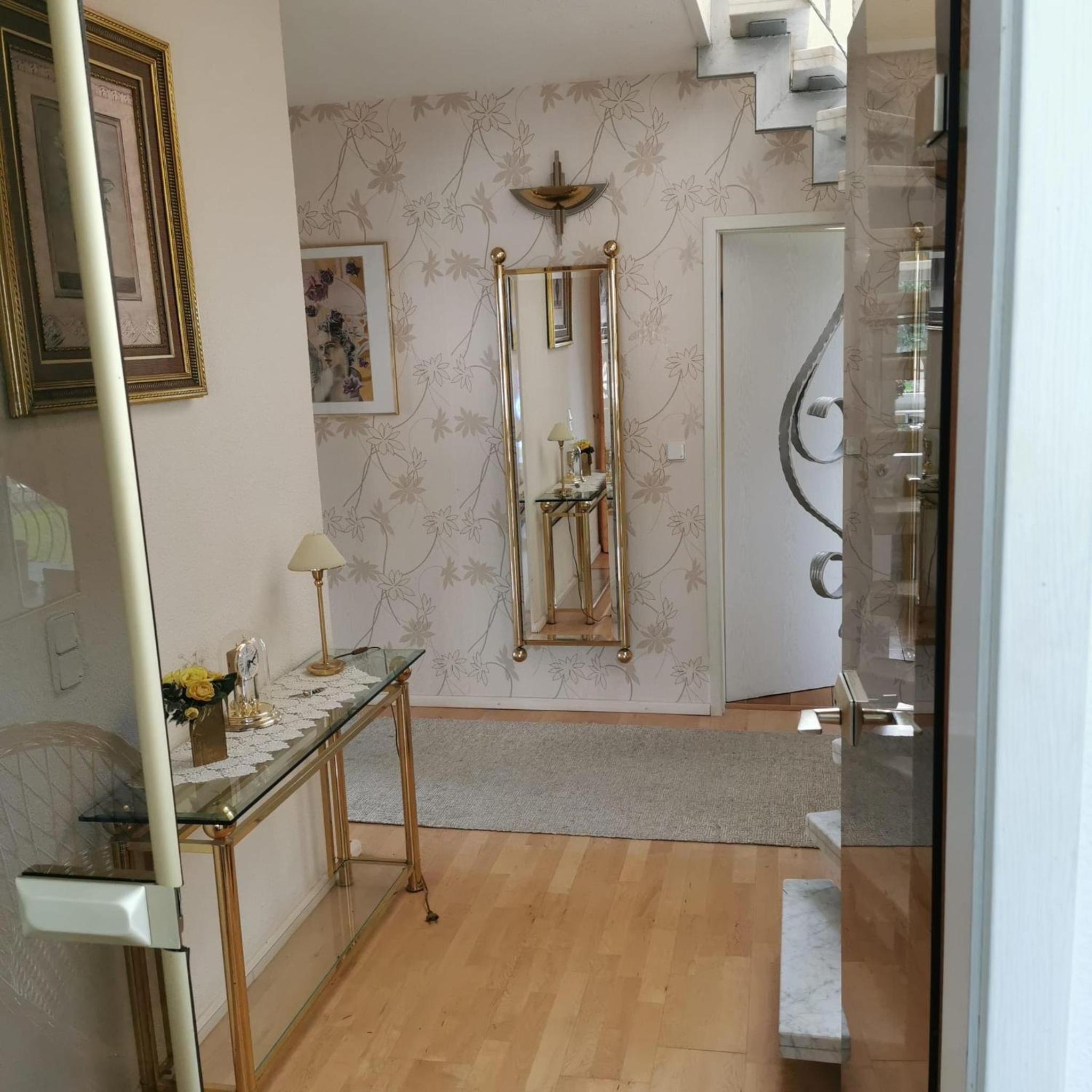 Große Ferienwohnung in ruhiger Lage mit Bergpanorama