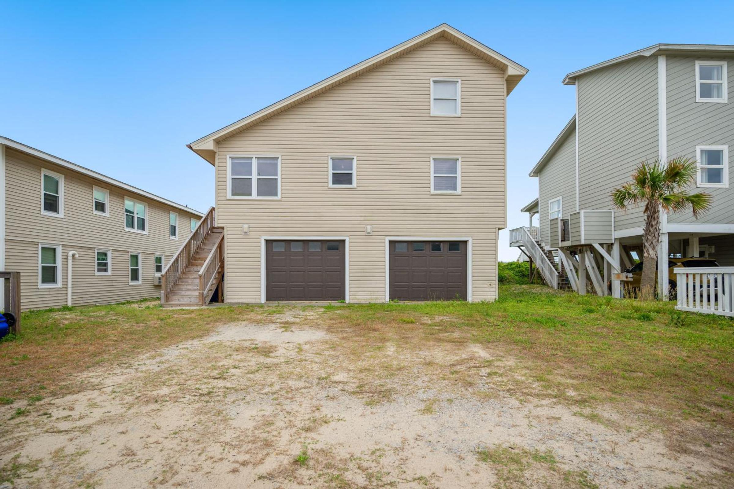 Ocean Breezes - Oak Island Accommodations view 3