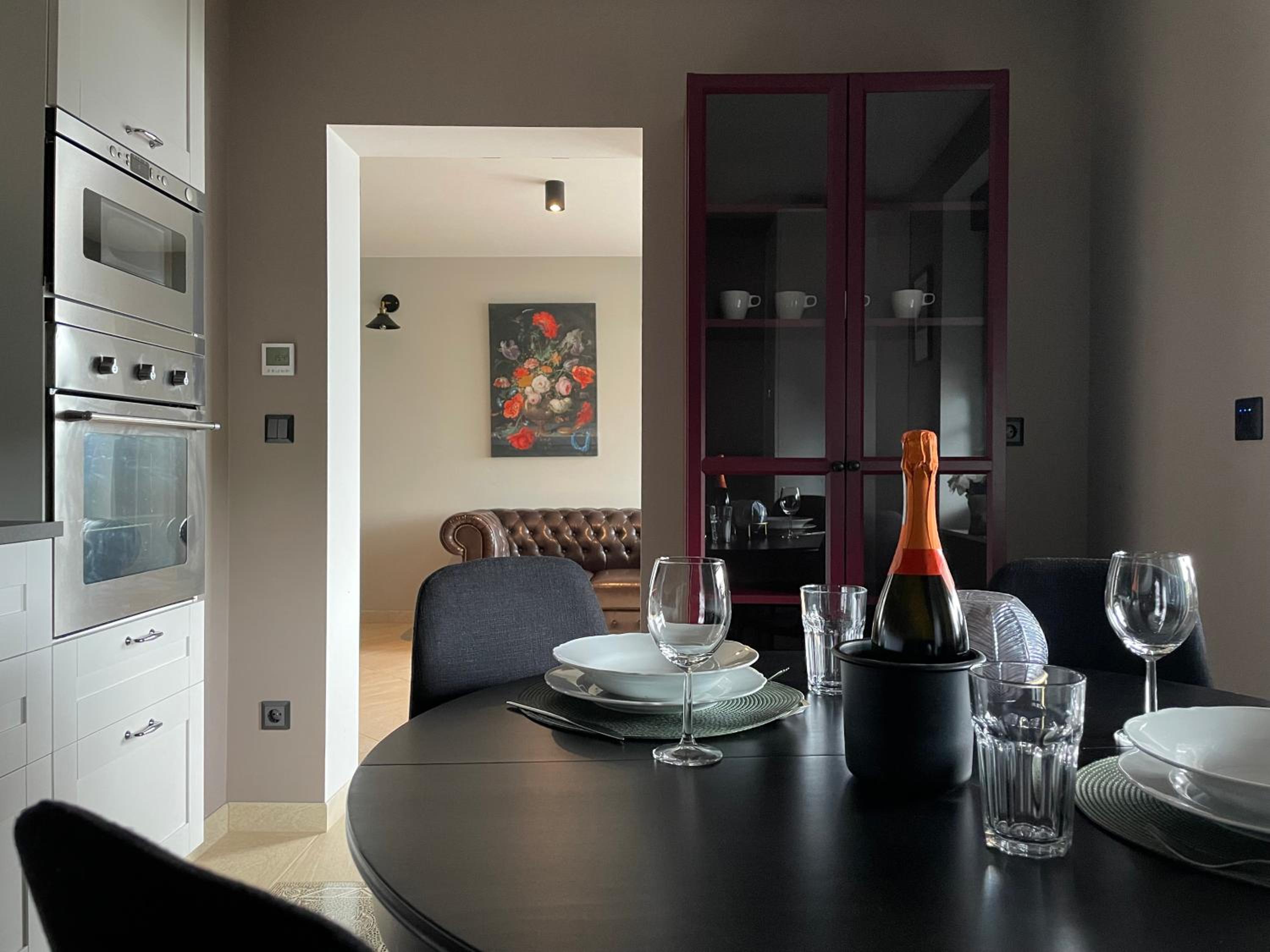 Wellness Suite für 2 Personen mit Sauna und Billardtisch