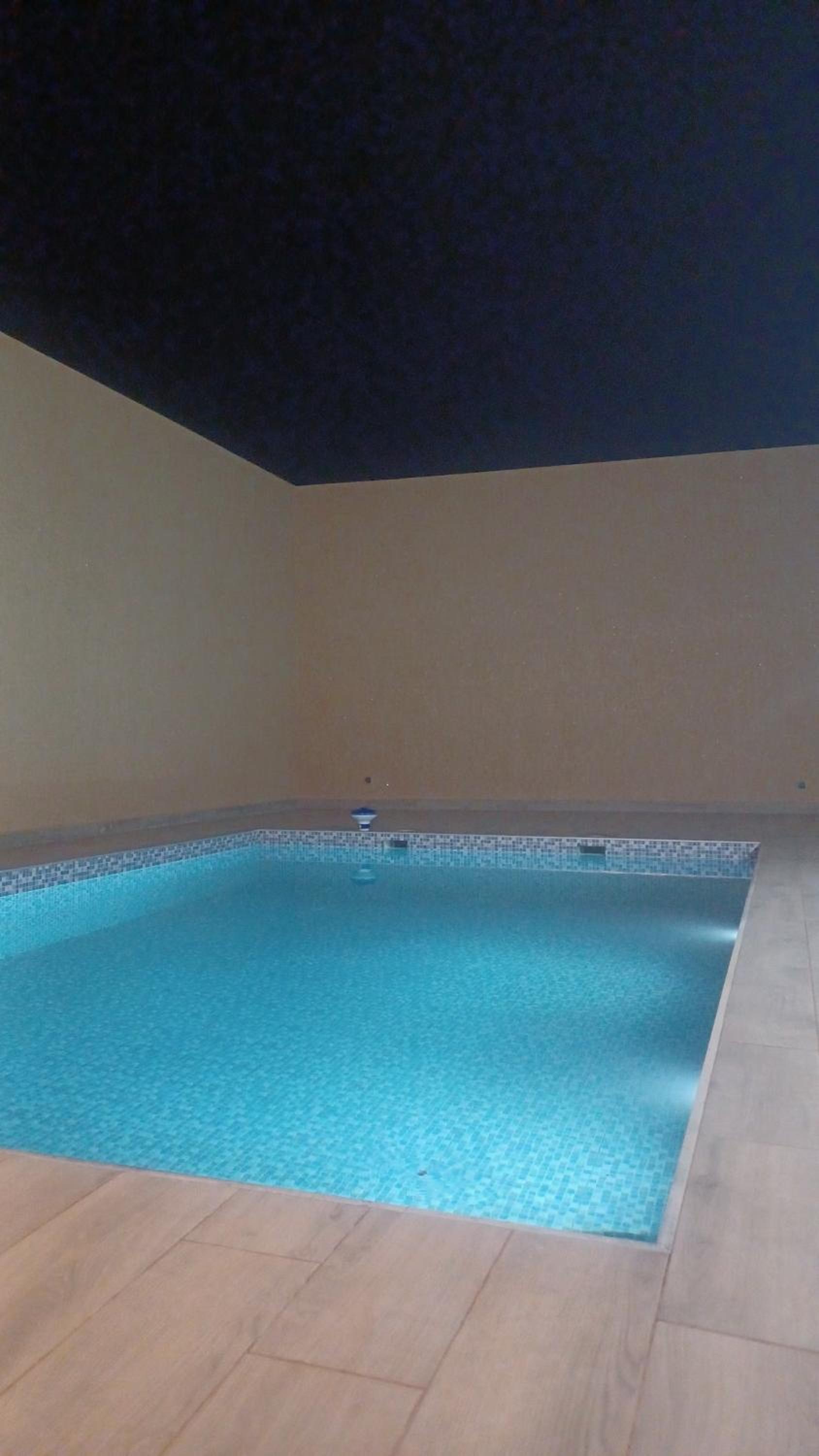 Maison familiale avec piscine privée sans vis à vis