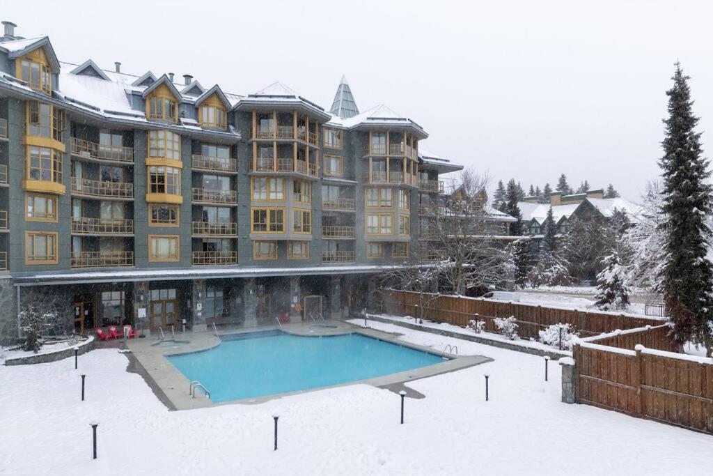 Cascade Lodge Premium Suite, with Pool & Hot Tub