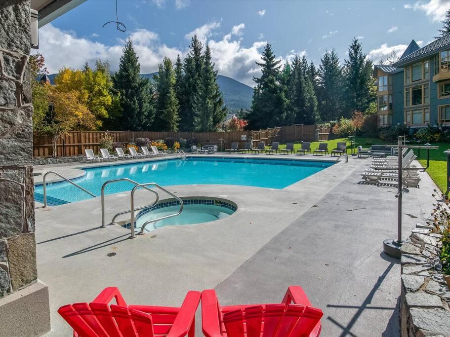 Cascade Lodge Premium Suite, with Pool & Hot Tub