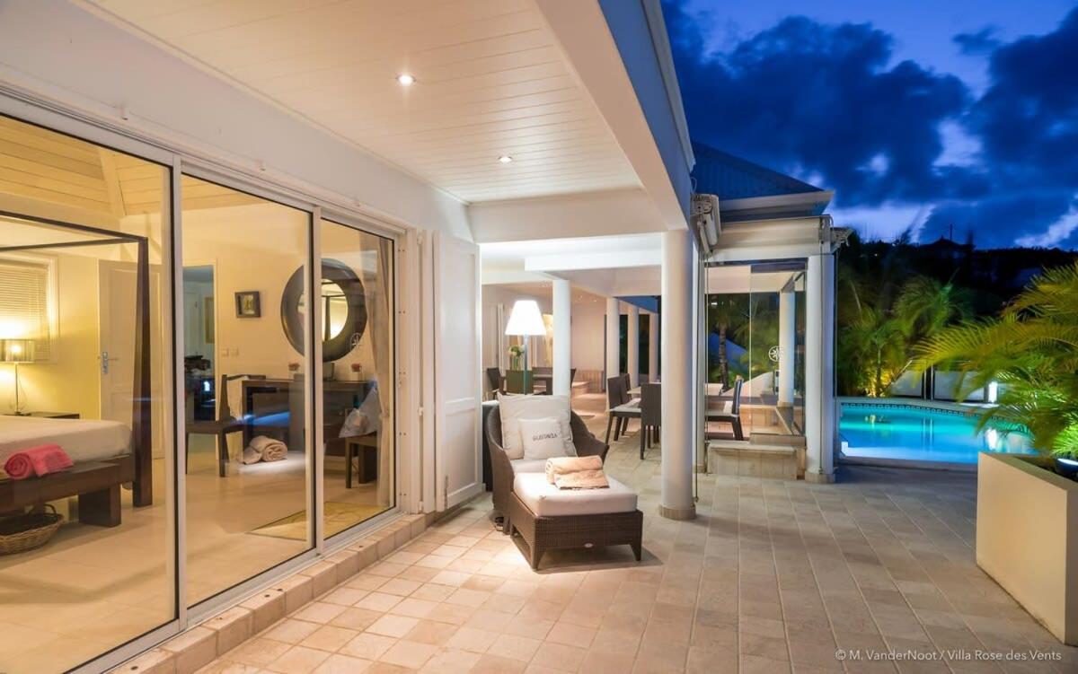 Cozy And Stylish Villa Overlooking Grand Cul De Sac