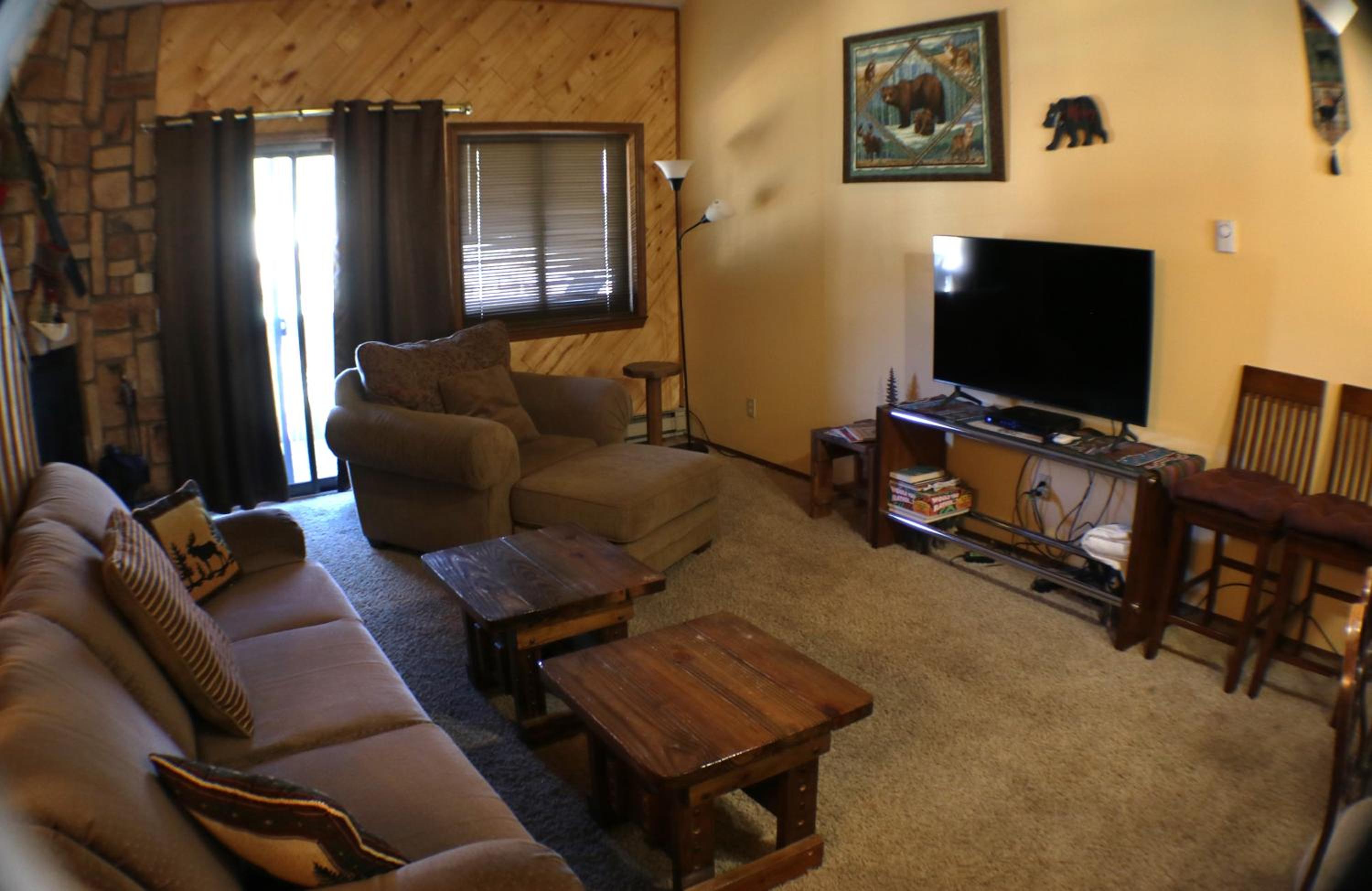 Aspen West Deluxe 4 - Pet Friendly - Right Off Main Street - WiFi - Cable - Washer - Dryer - Wood Burning Fireplace - Three Stor view 3