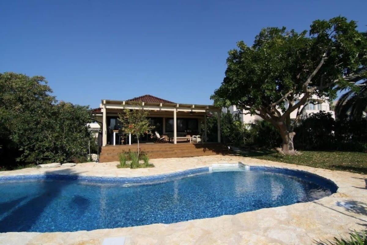 Dream house in Caesarea by the sea and town center view 5