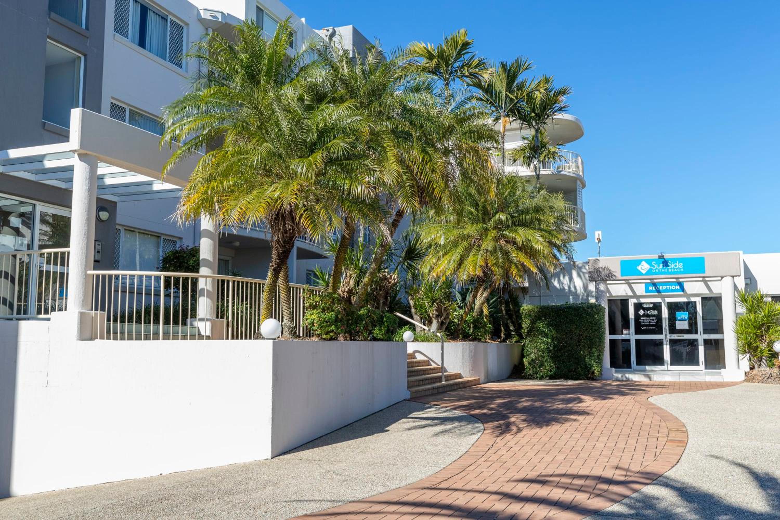 Surfside Buddina Beachfront 3bed Apt - Direct Beach Access