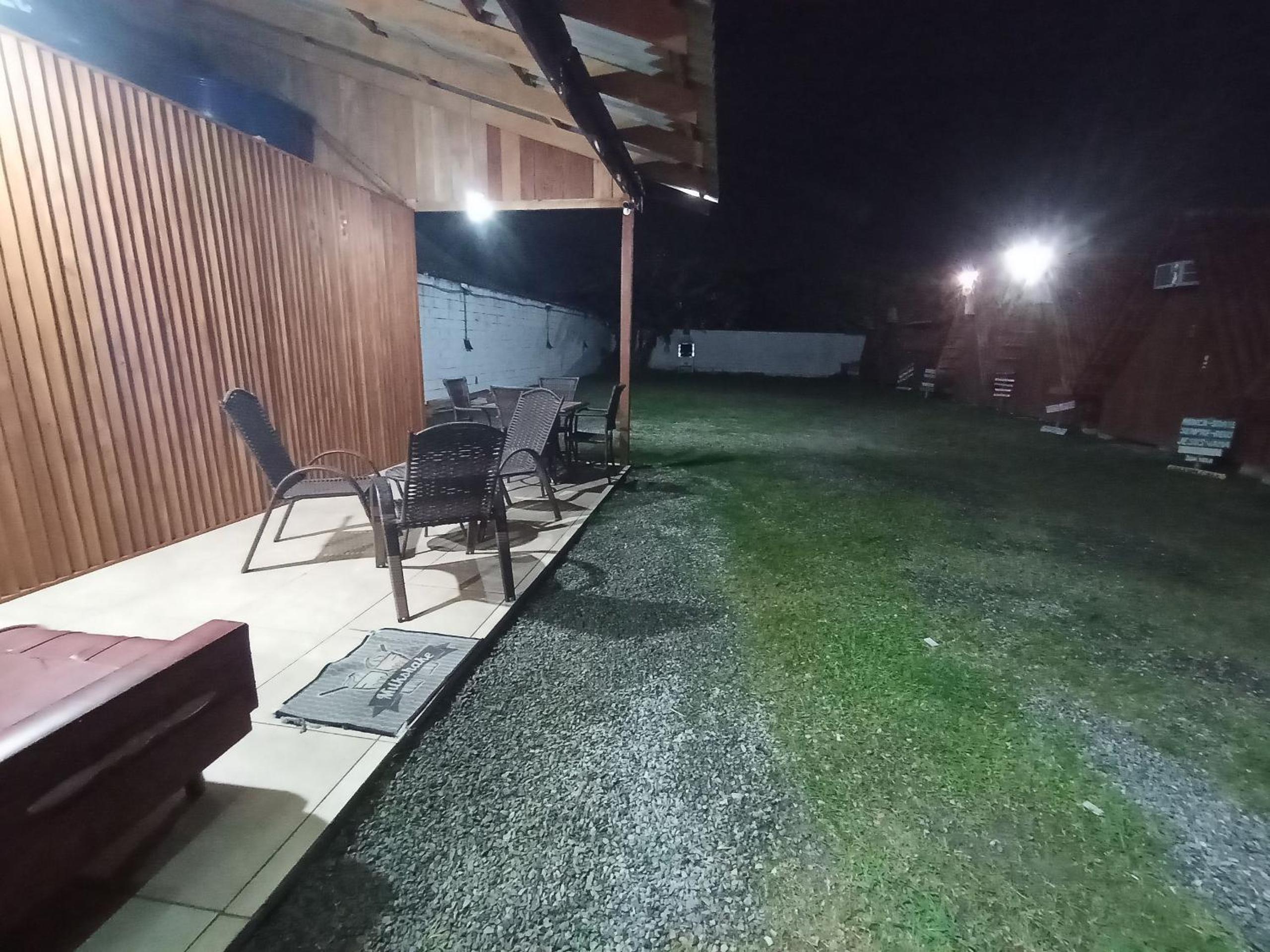 Cabana 1 a 10 minutos do Parque Beto Carrero (trazer cobertor r toalhas)
