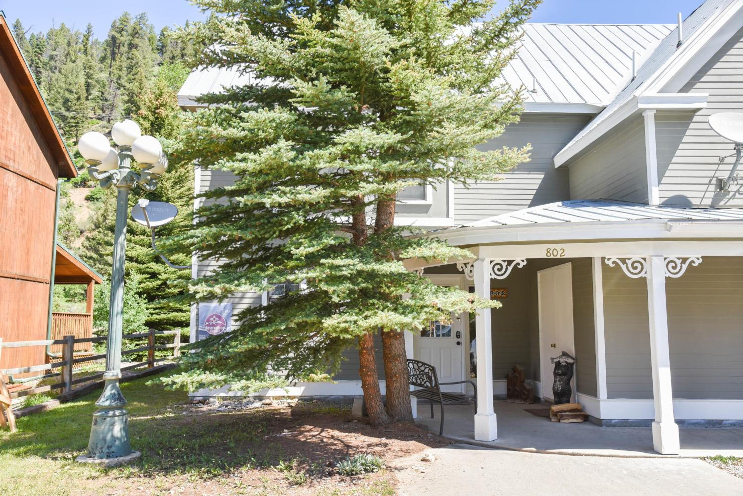 Peaceful Rivers Edge On Tenderfoot With High Speed Wifi view 5