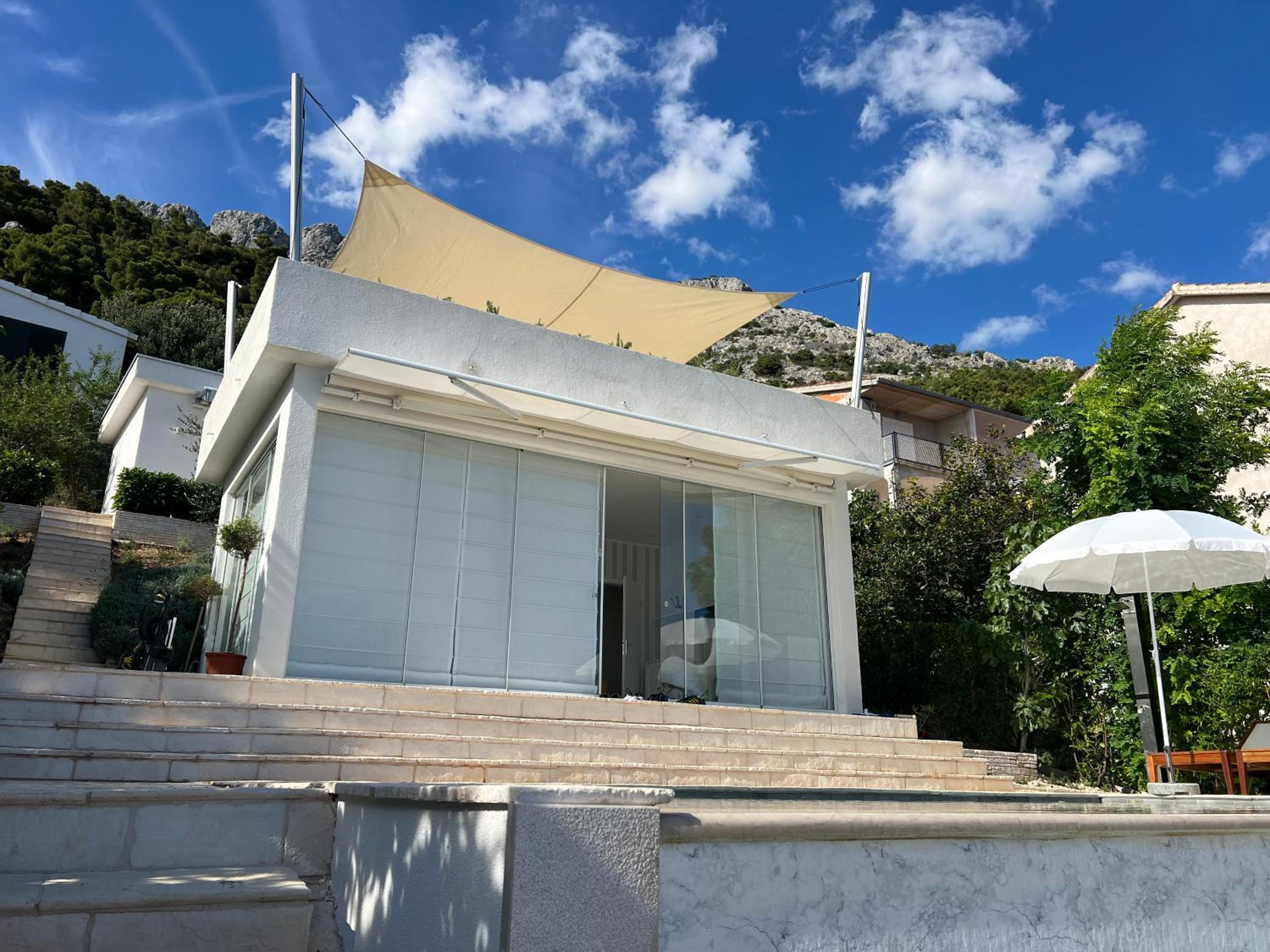 Villa Le View