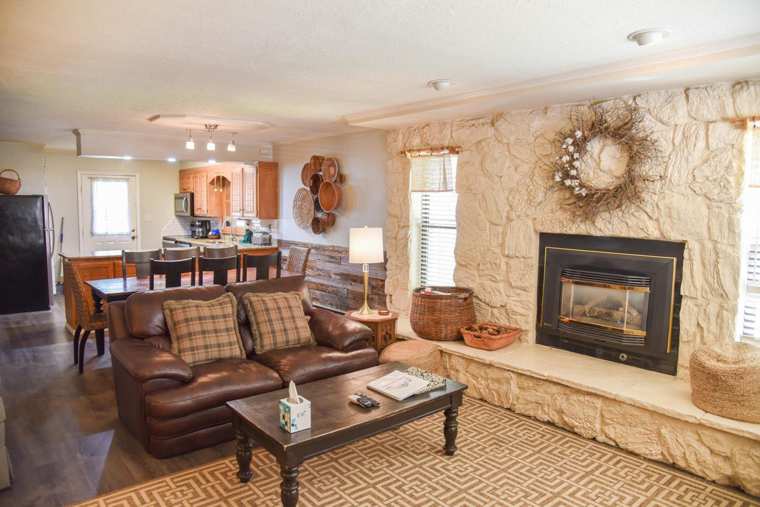 Claim Jumper 12 Townhouse With High Speed Wifi view 2
