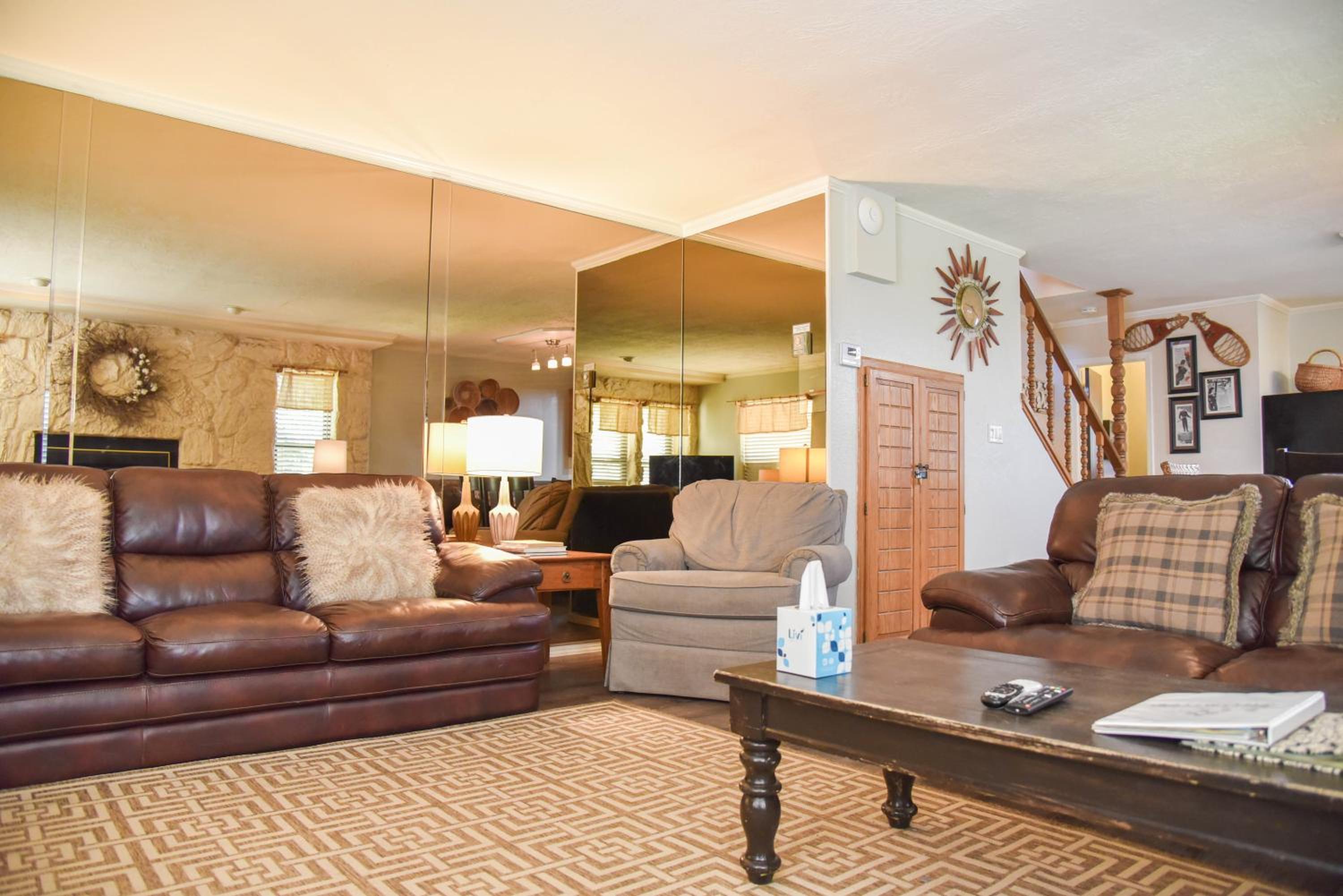 Claim Jumper 12 Townhouse With High Speed Wifi view 3