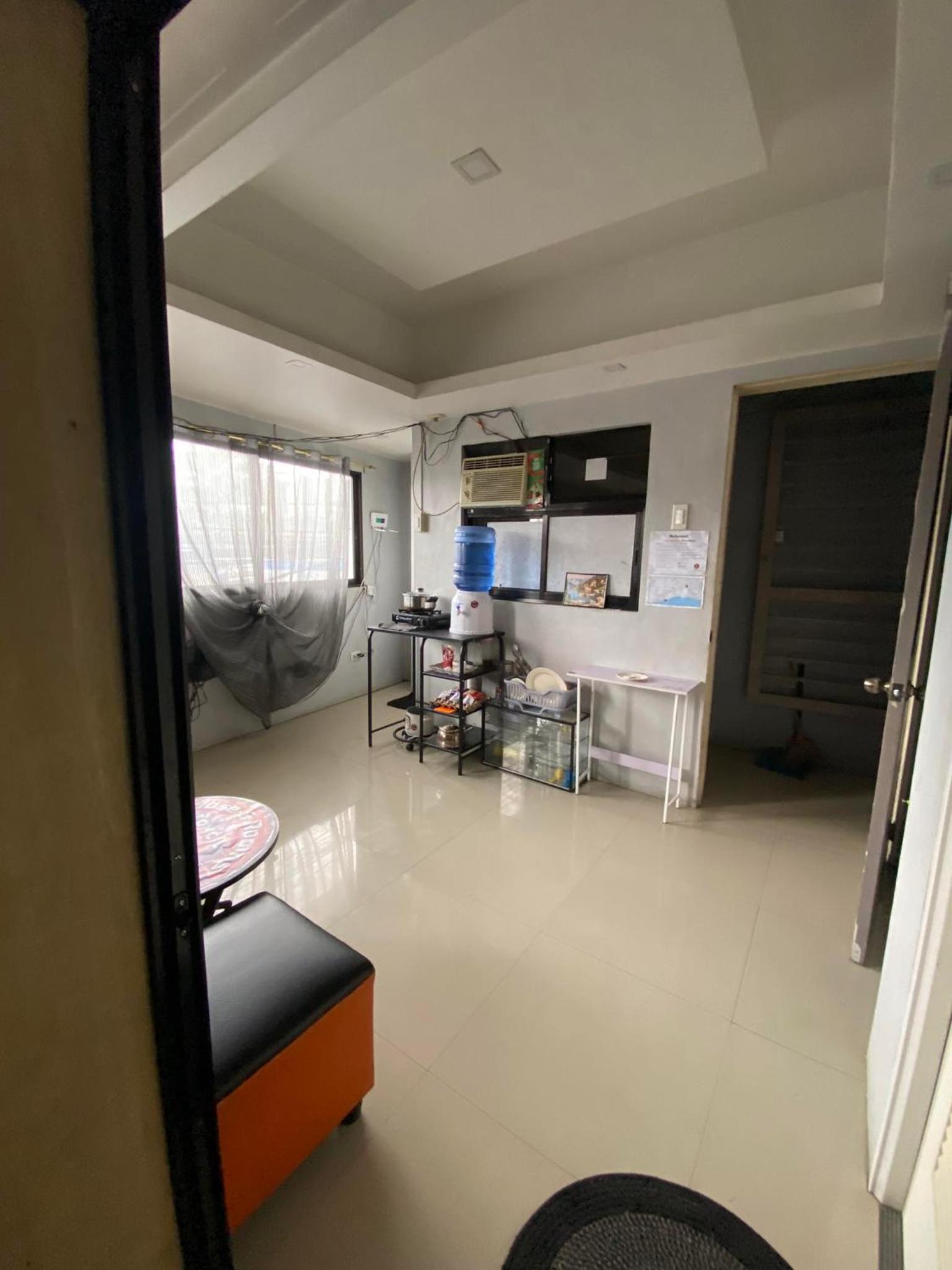 TonCil HomeStay fan room view 2
