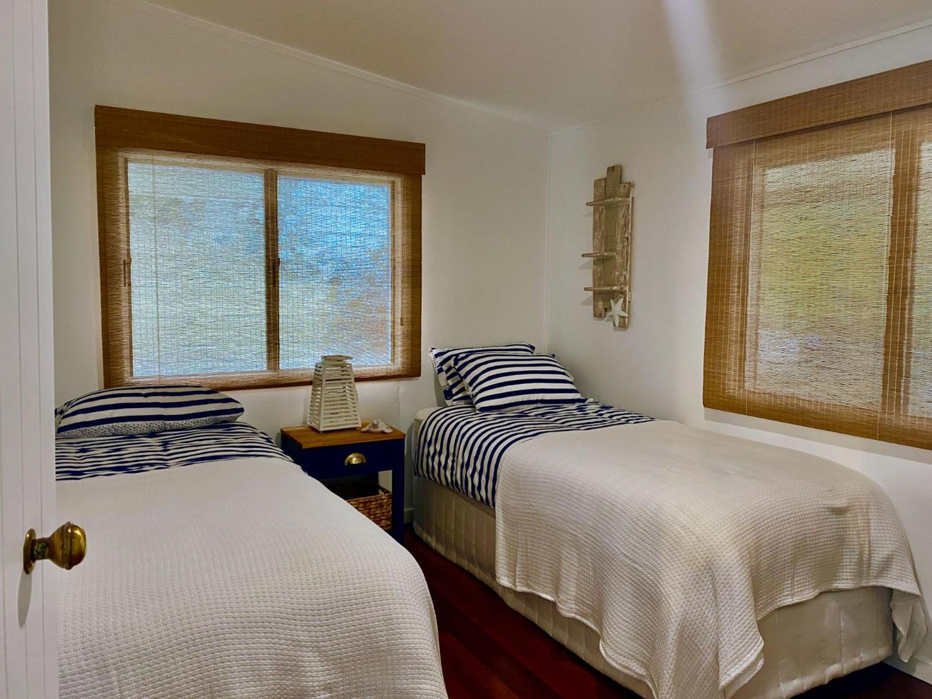 Burrum Beach House-Waterfront-Private Jetty-2BR