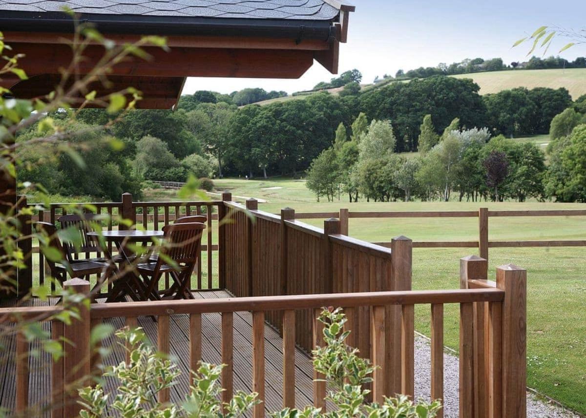 Fingle Glen Lodges