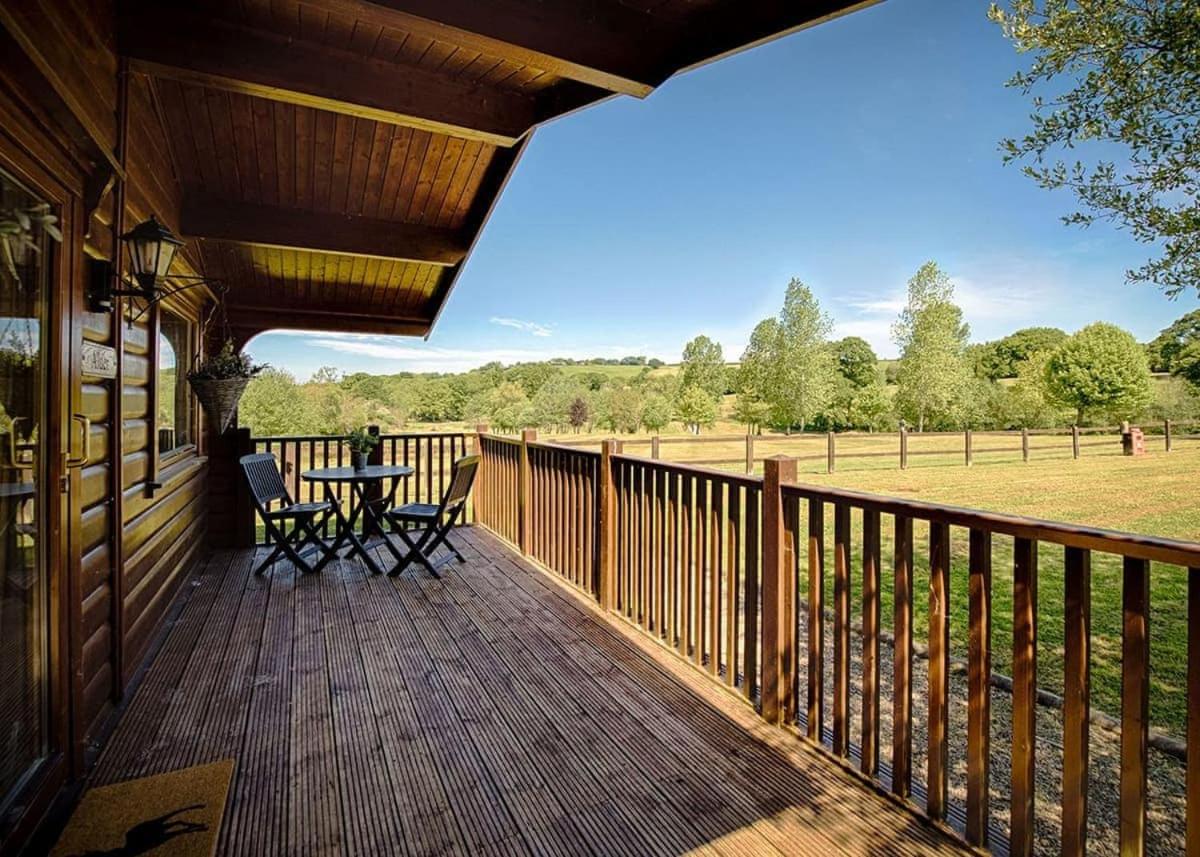 Fingle Glen Lodges
