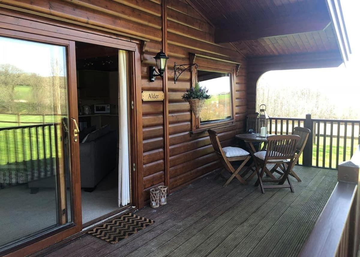 Fingle Glen Lodges