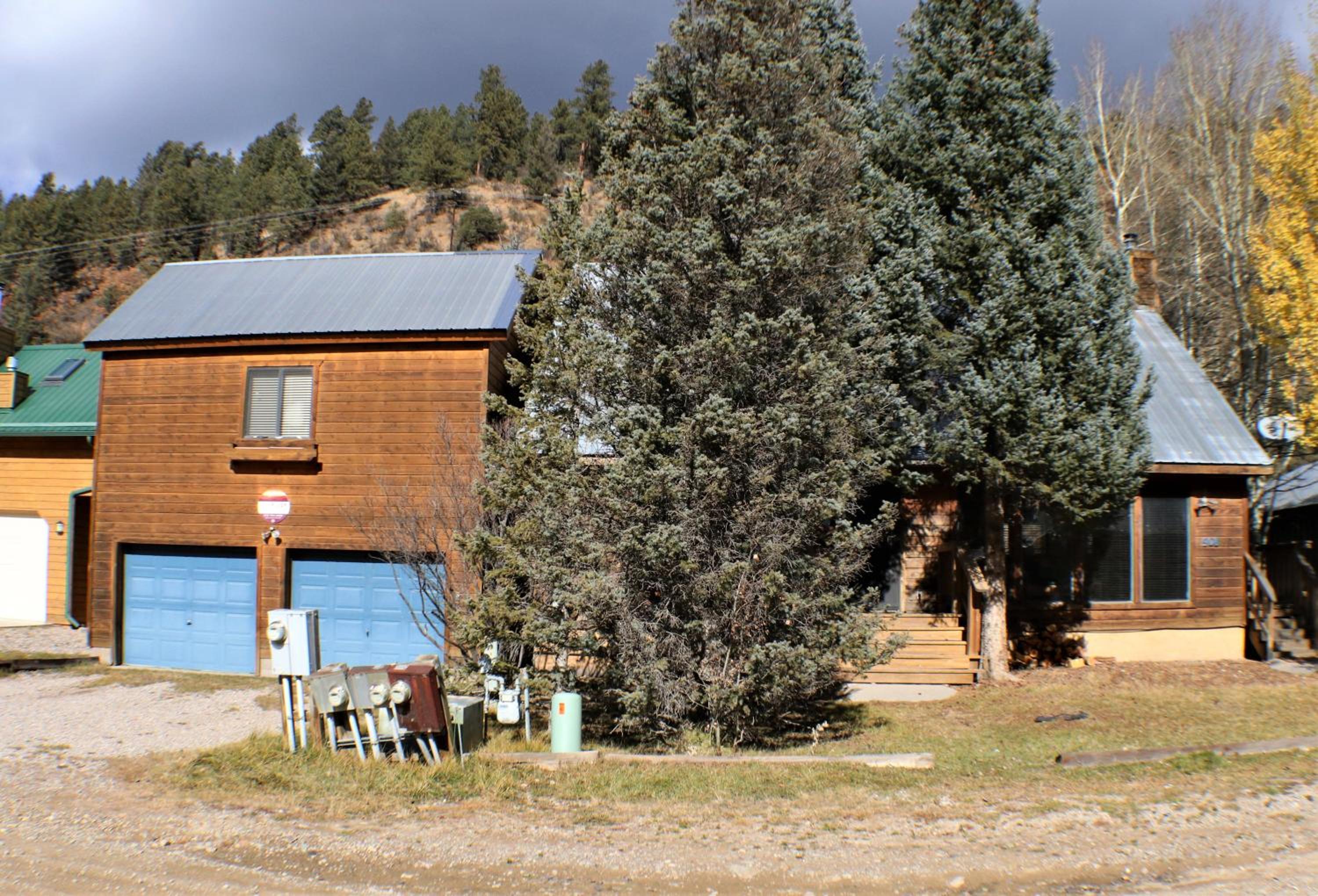Birds and Bears Retreat - On The River - Pet Friendly - WiFi - Satellite - Washer - Dryer - Large Deck - Grill - Fenced In Yard view 4