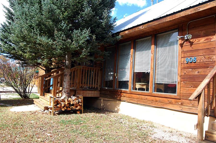 Birds and Bears Retreat - On The River - Pet Friendly - WiFi - Satellite - Washer - Dryer - Large Deck - Grill - Fenced In Yard view 2