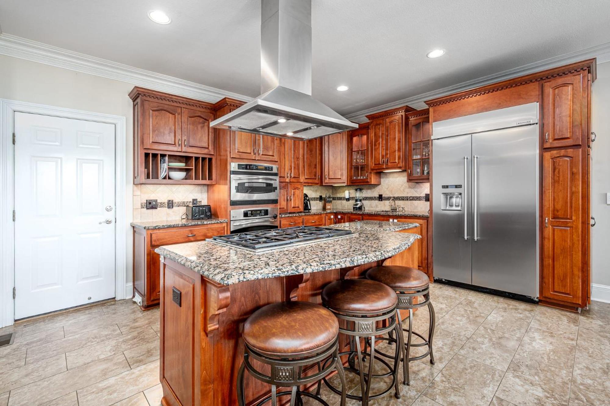 Sanford Vacations - WaterEdge Lake House - Property Image 50