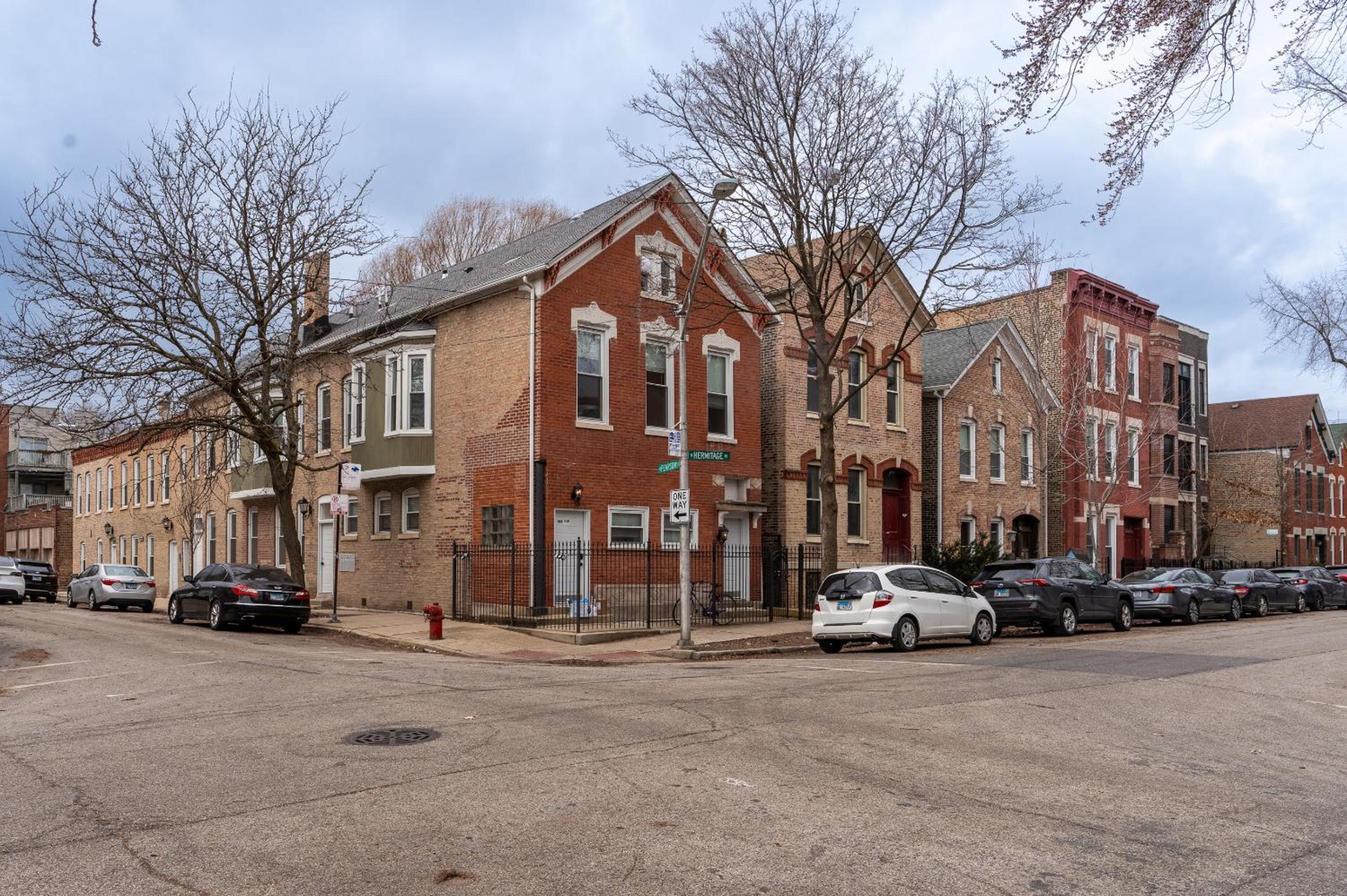 East Village 2BR Modern Apartment H1 view 3