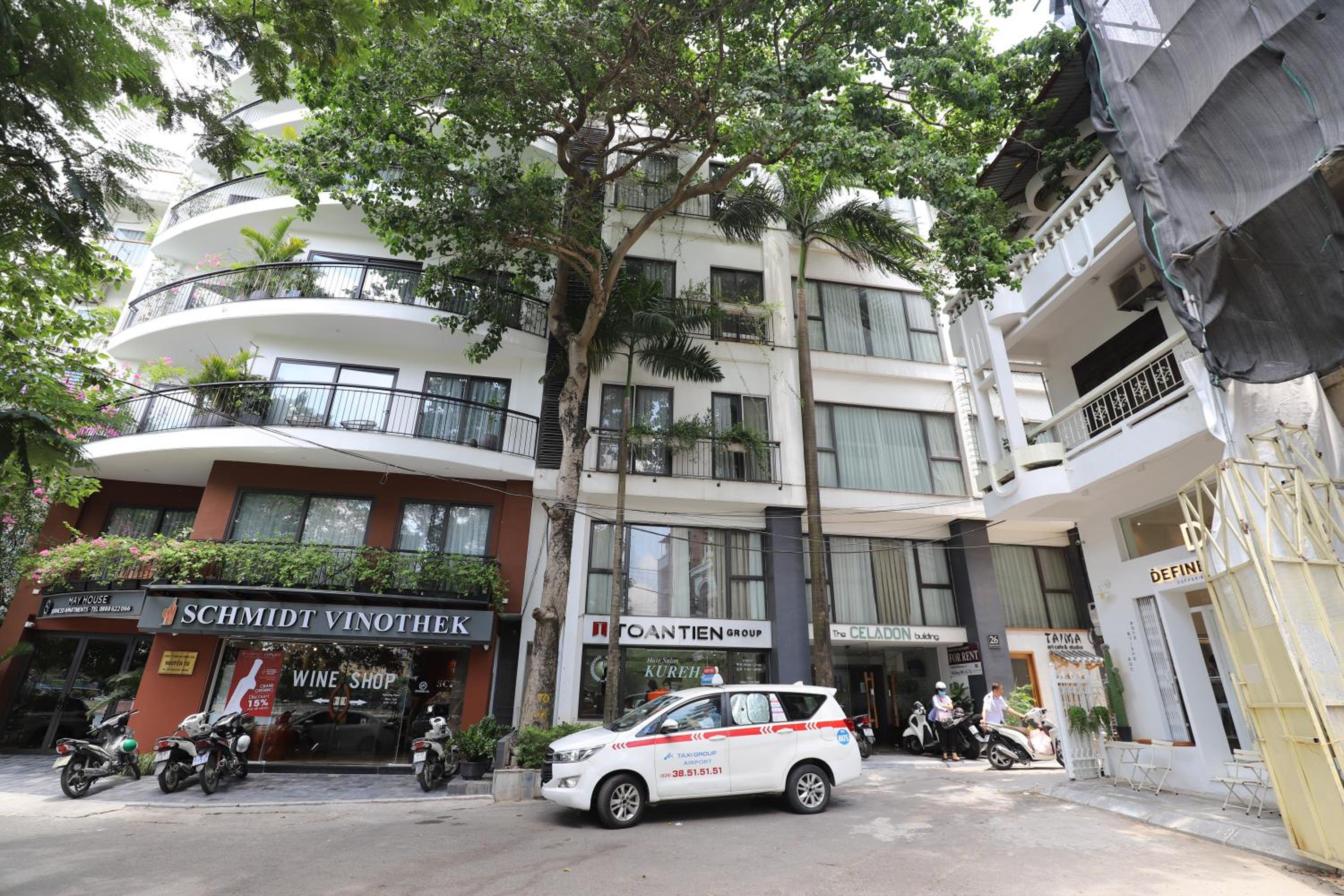 Celadon building 26 Pham Huy Thông