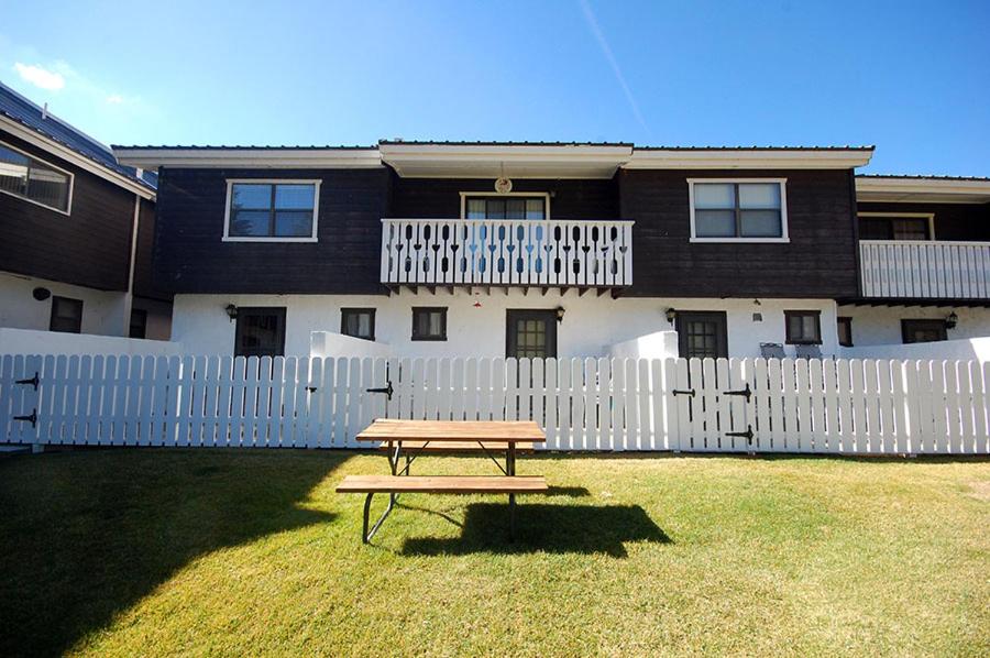 Claim Jumper Townhouse 07 - On the River - Across from the Fishing Ponds - WiFi - Cable - Near Ski Area - Wood Burning Fireplace view 3