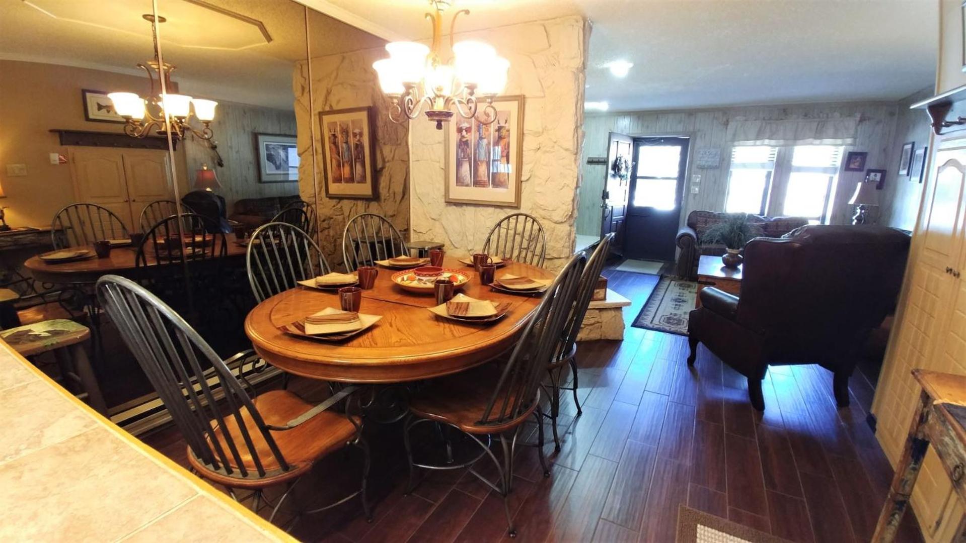 Claim Jumper Townhouse 14 - On The River - Across from the Fishing Ponds - In Town - Near The Ski Area - Fireplace - WiFi - Sate view 5