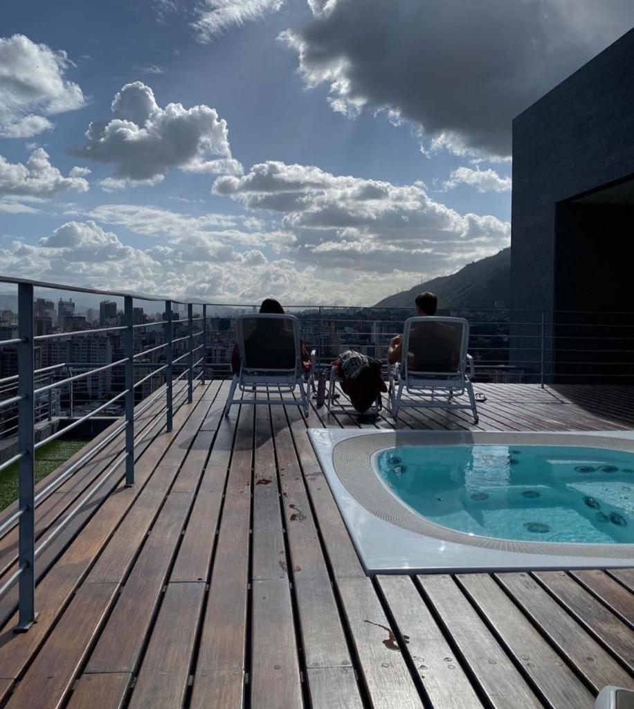 Caracas Vacations - Apartamento de lujo 2 H 2 B vistas de todas las Caracas - Property Image 1