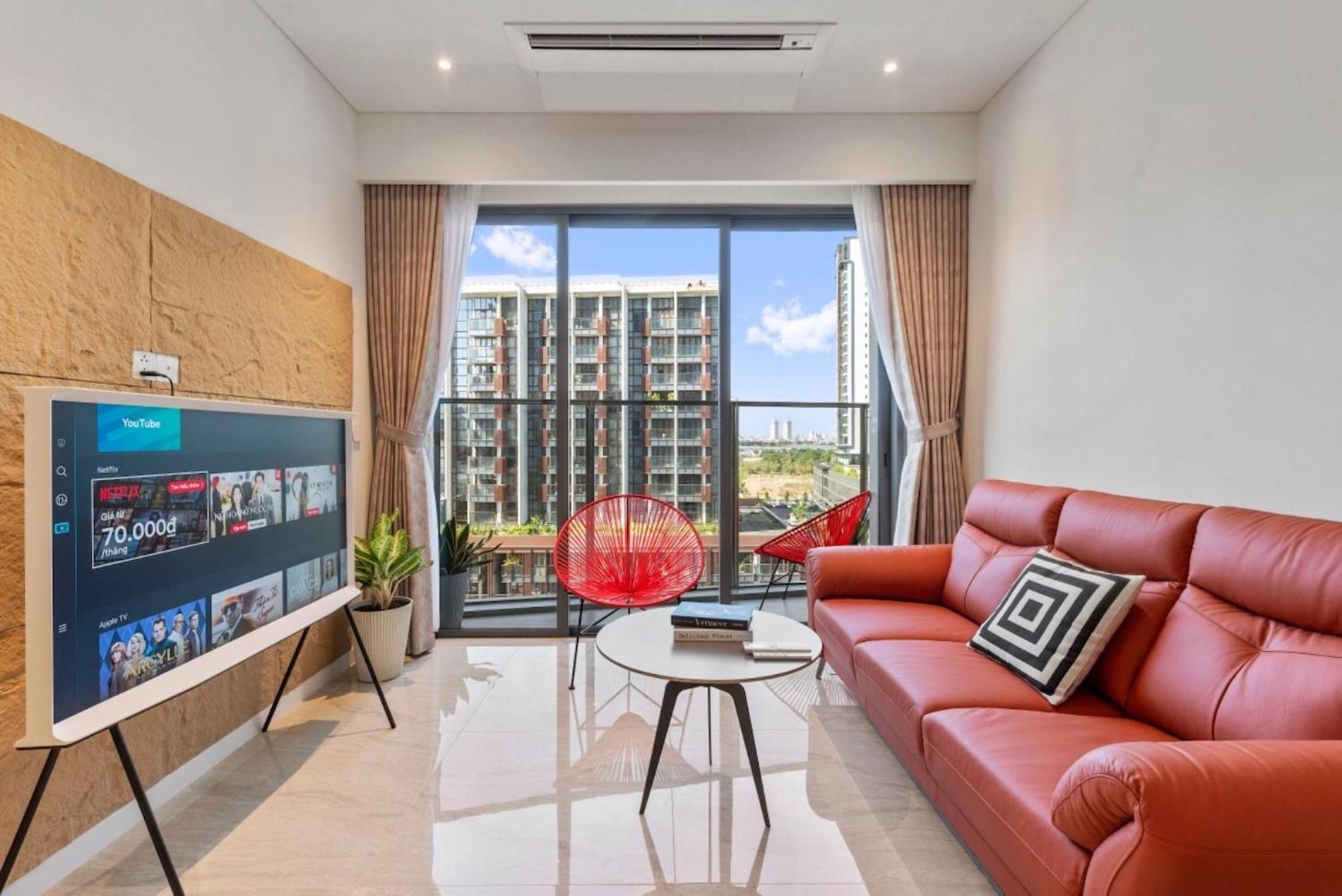 THE METROPOLE -Complex 