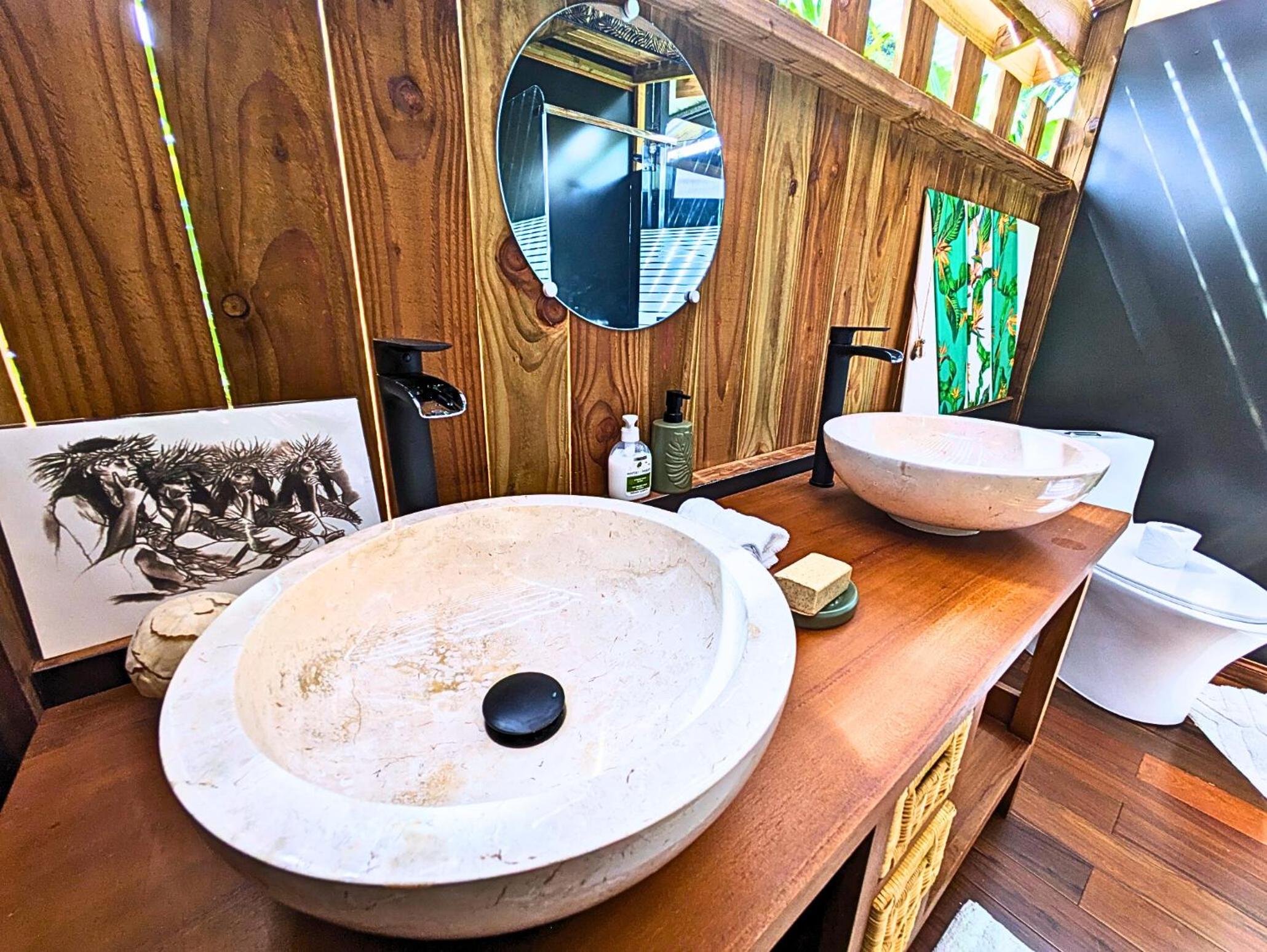 Natura OM Teahupoo surf lodge view 4