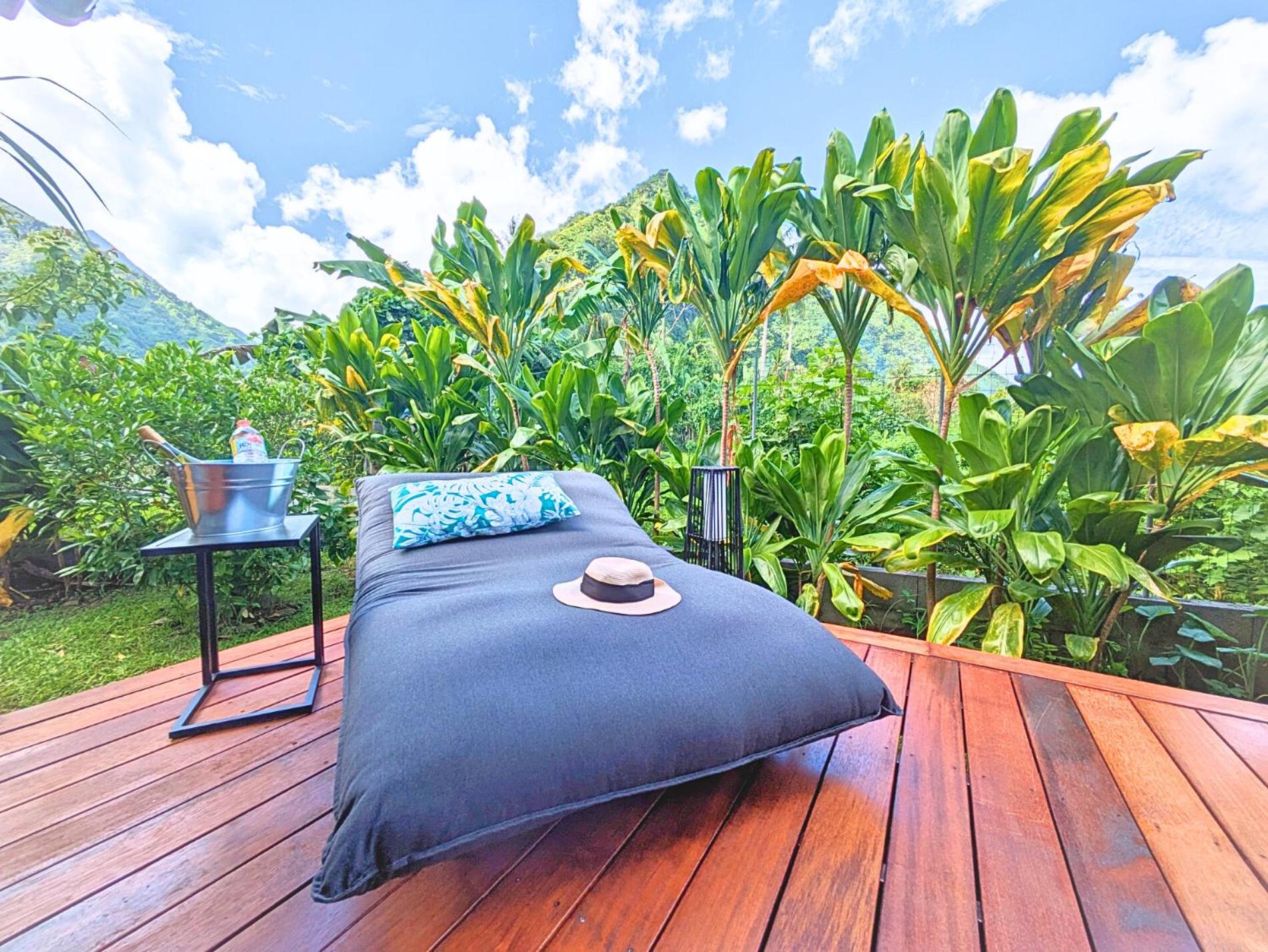 Natura OM Teahupoo surf lodge view 3