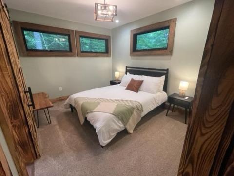 Pine Creek Cabins & Camping Resort view 2