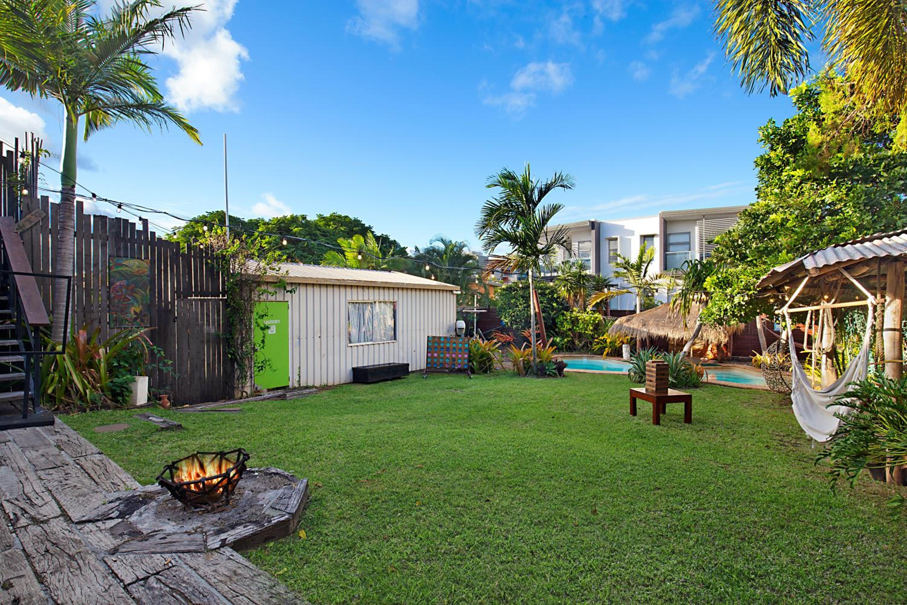 Gladstone Backpackers