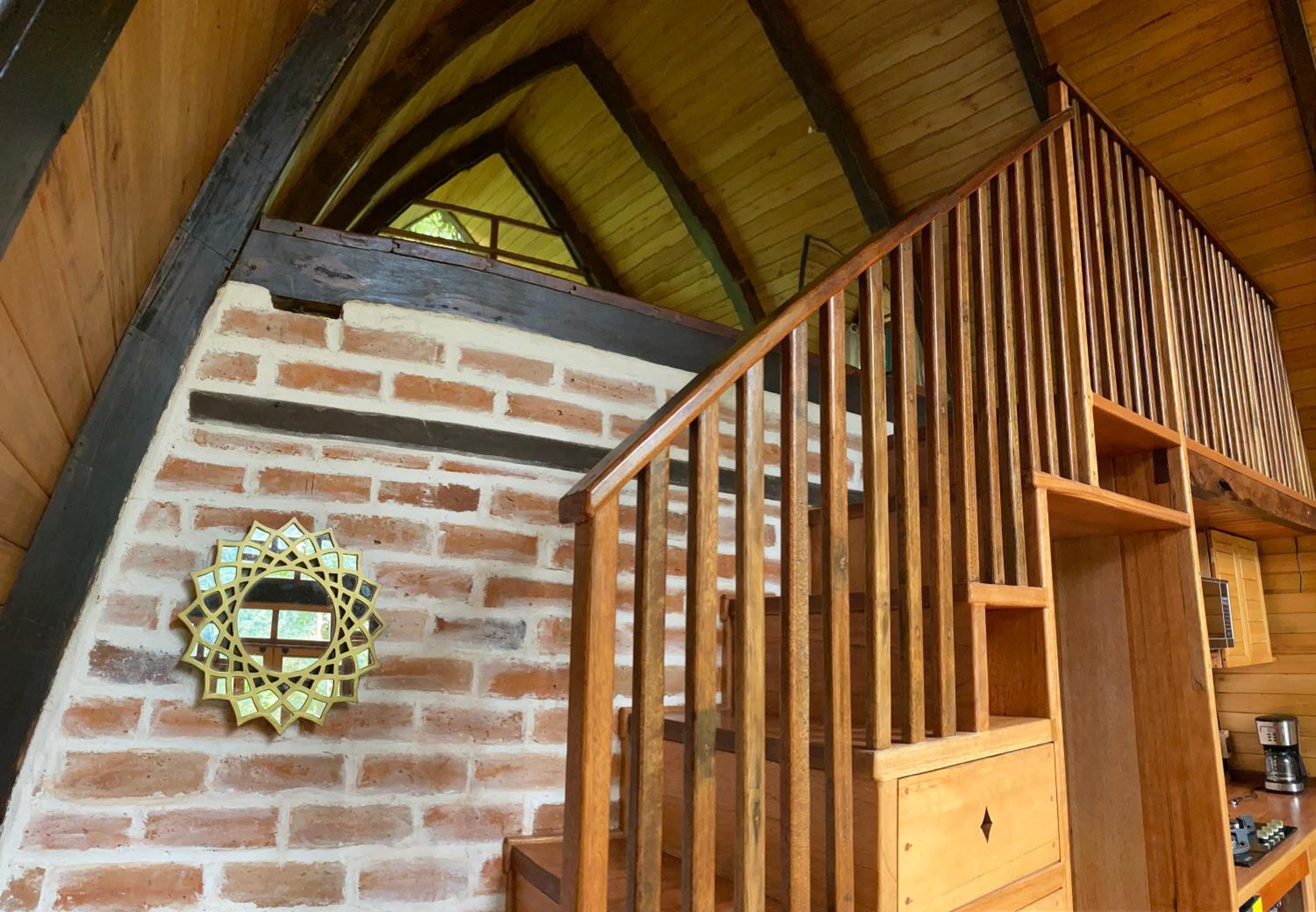 Sacha Urco Lodge -Private Cloud Forest Reserve in Mindo- 4x4 recommended March-April