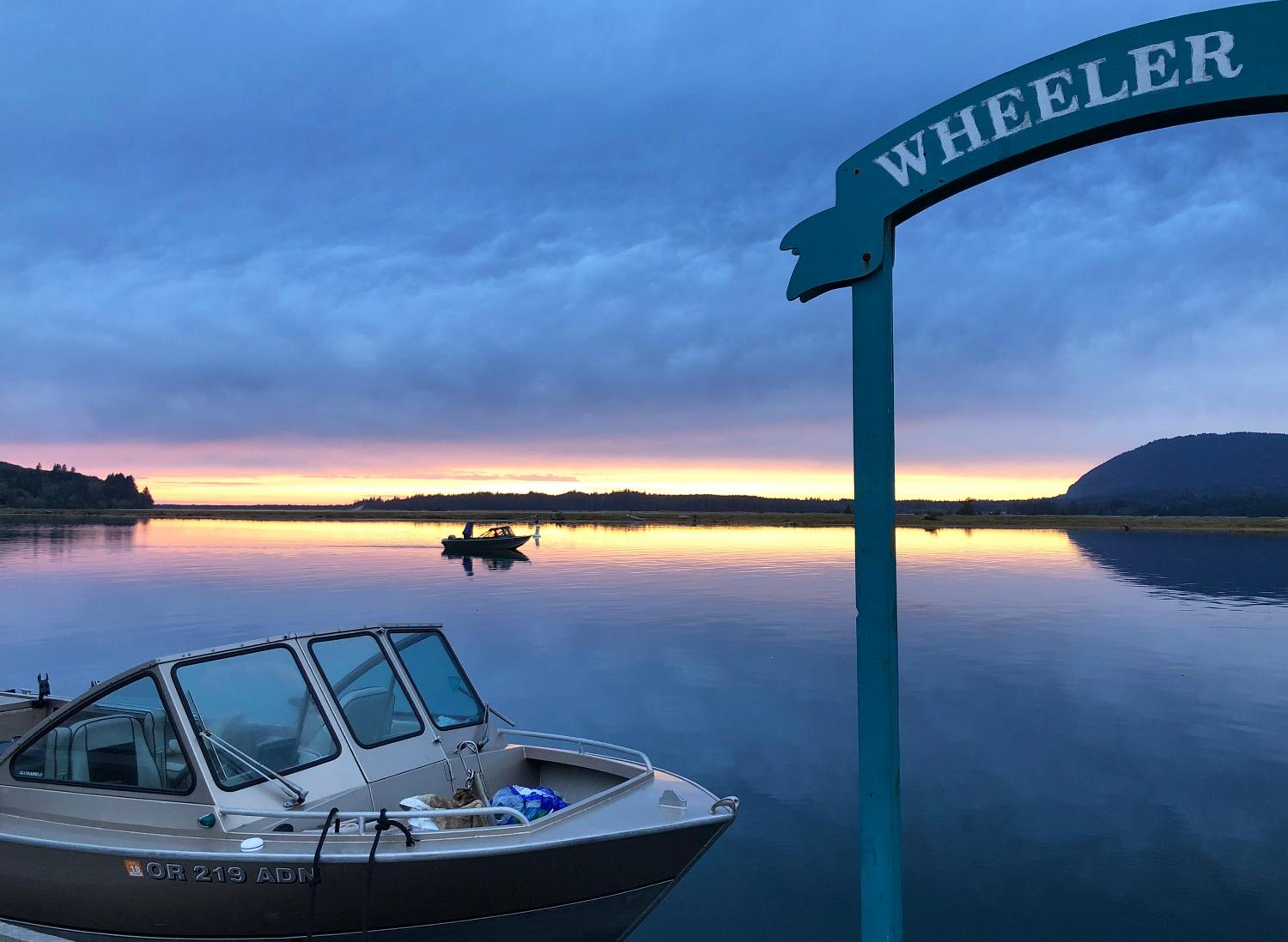 Wheeler on the Bay Lodge and Marina