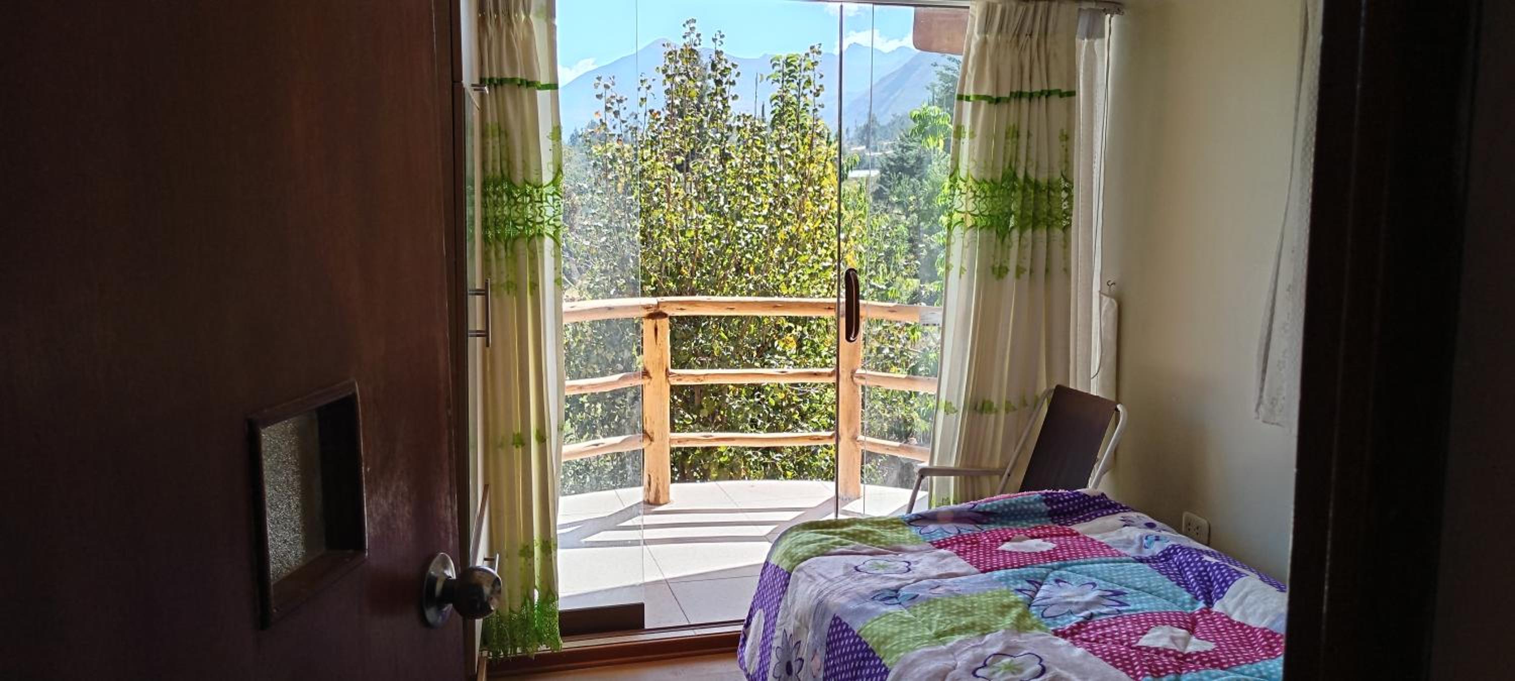 Casa De Las Flores Urubamba Valle view 3