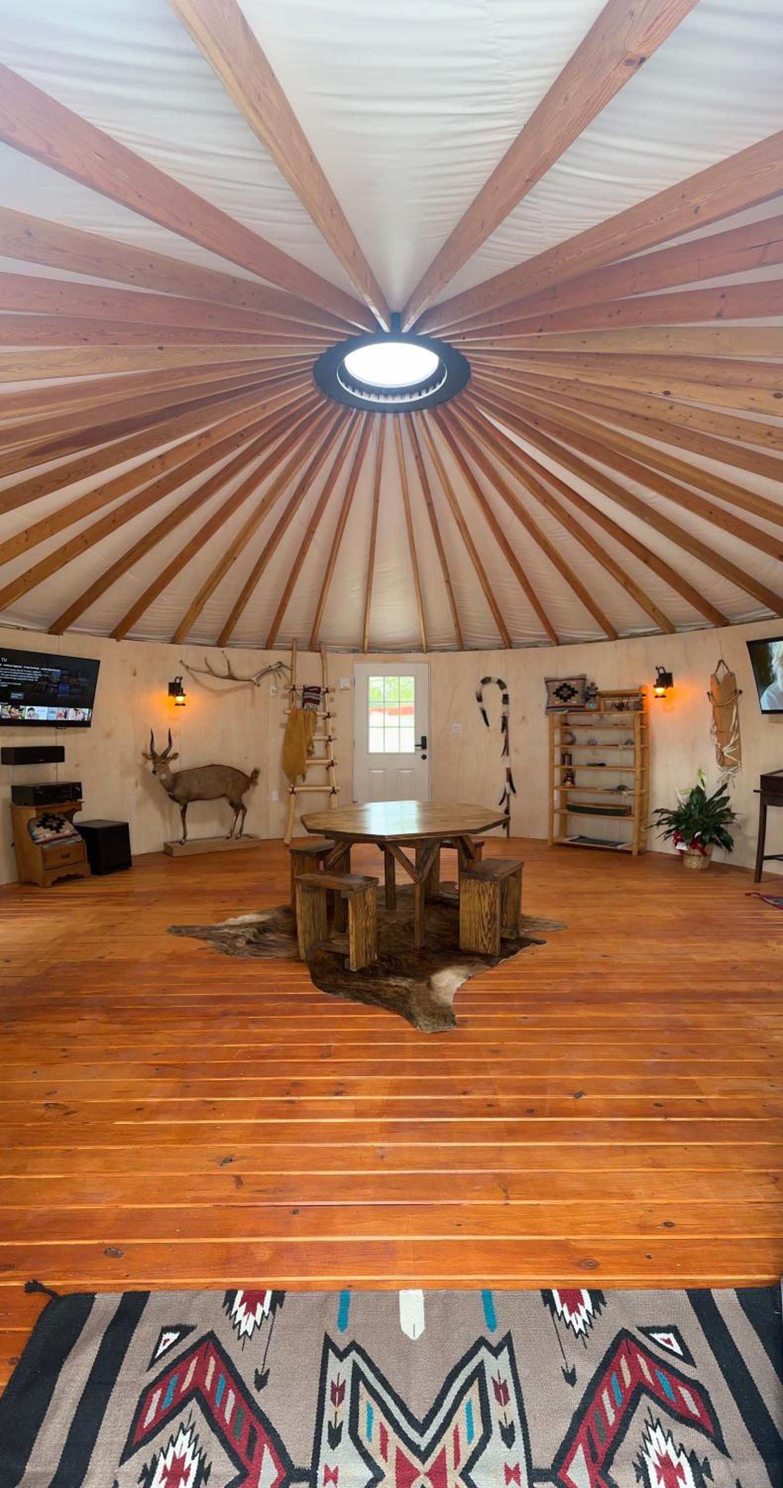 Apt 4 - High Plains Lodge at Nomad Landing