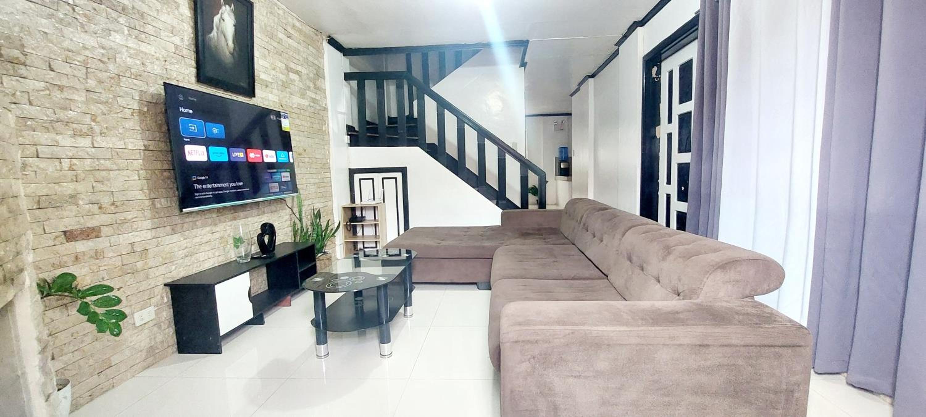 Chloe's Homestay - Baguio Spacious 3BR Corner Rowhouse for Family & Friends Getaways view 5