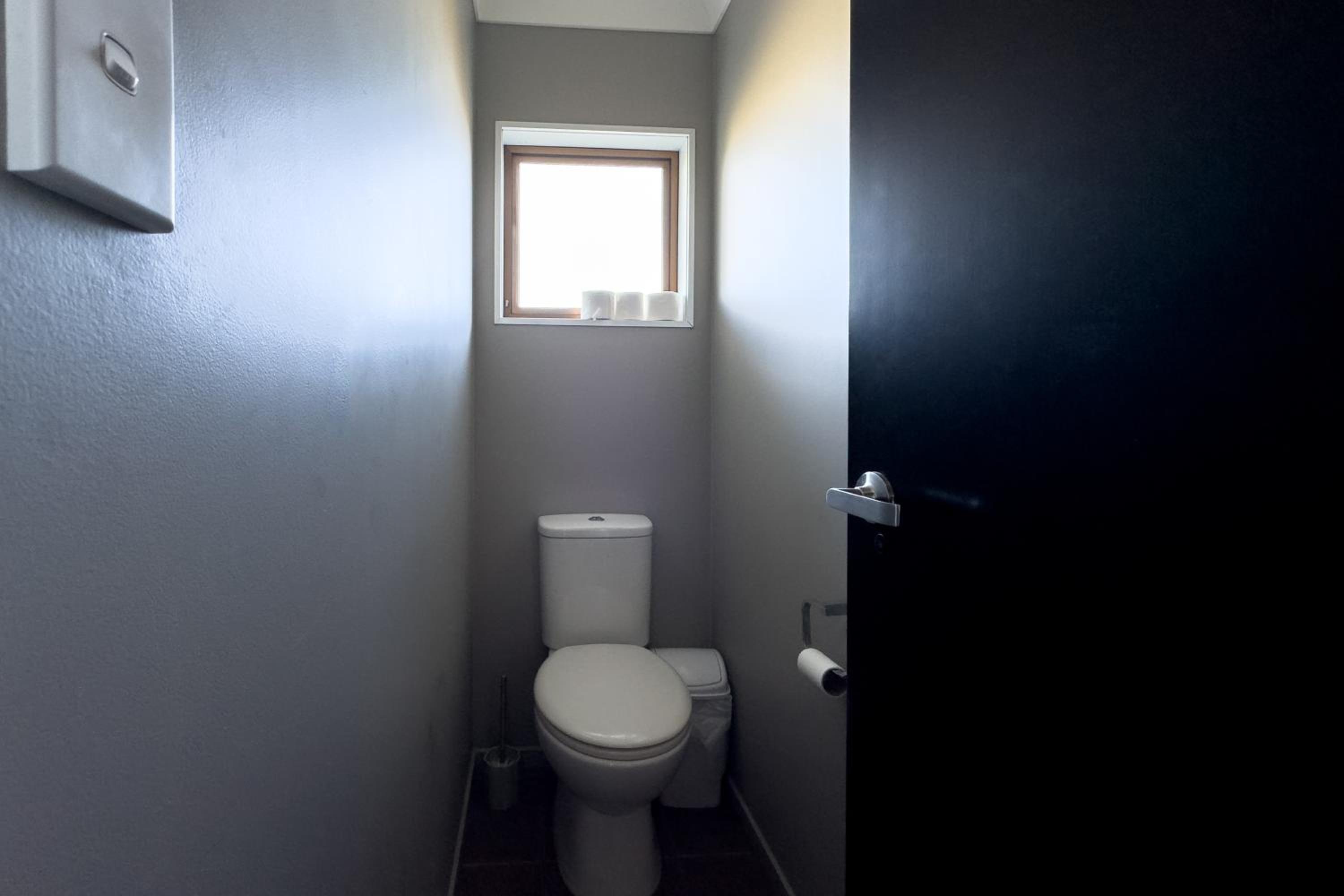 Elegant House Where you Call it Home in Northcote view 2