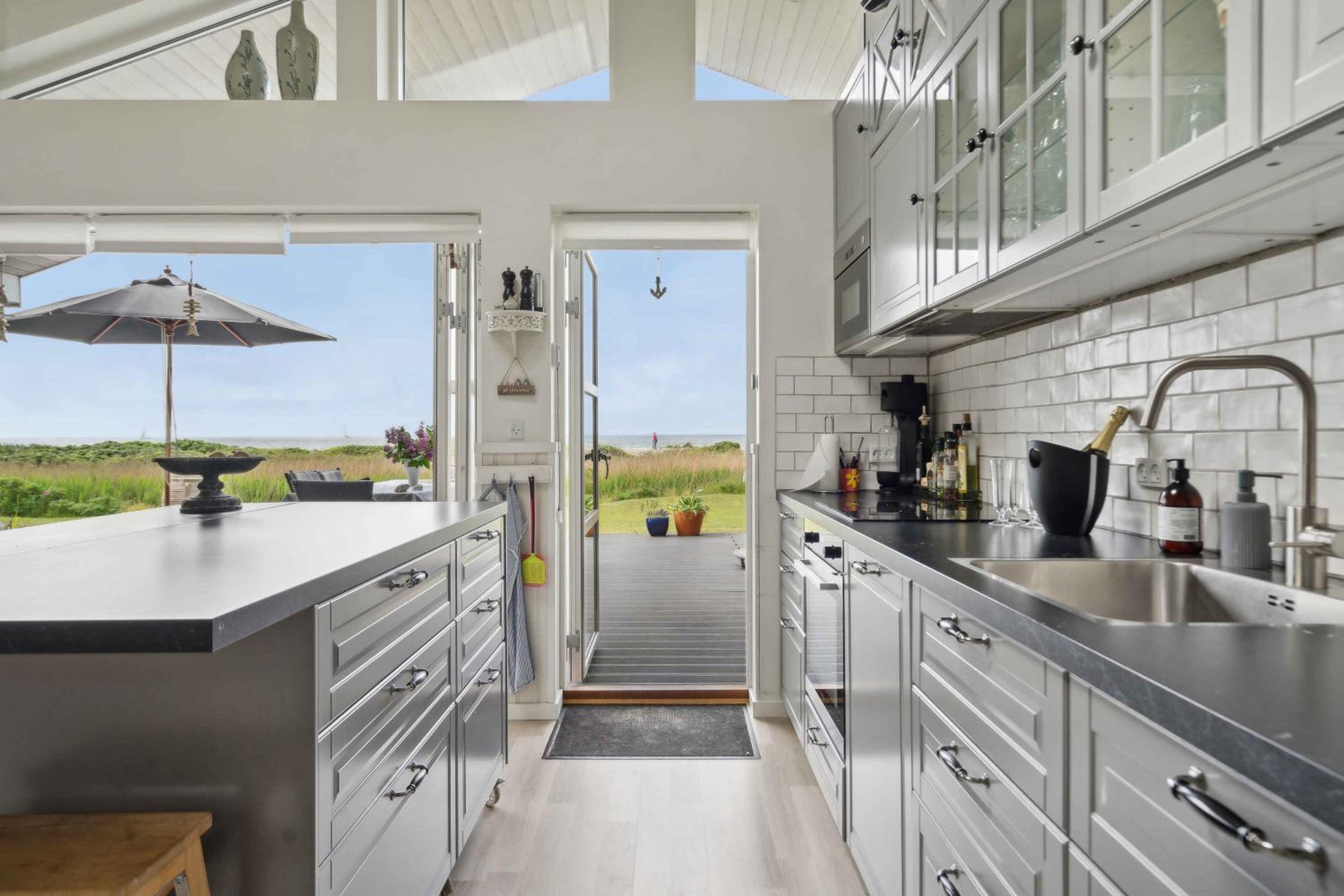 Fantastic Summer House With Sea View