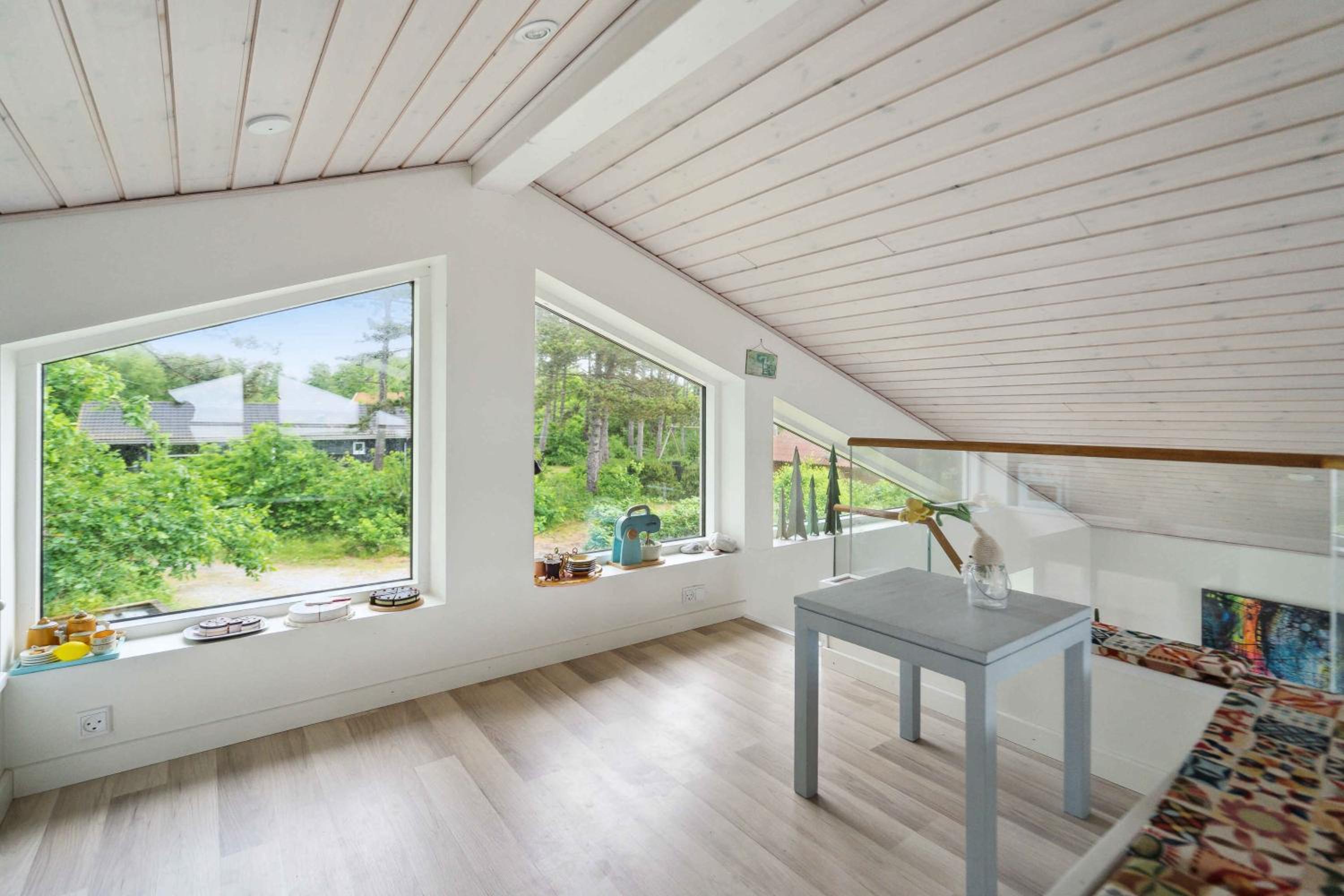 Fantastic Summer House With Sea View