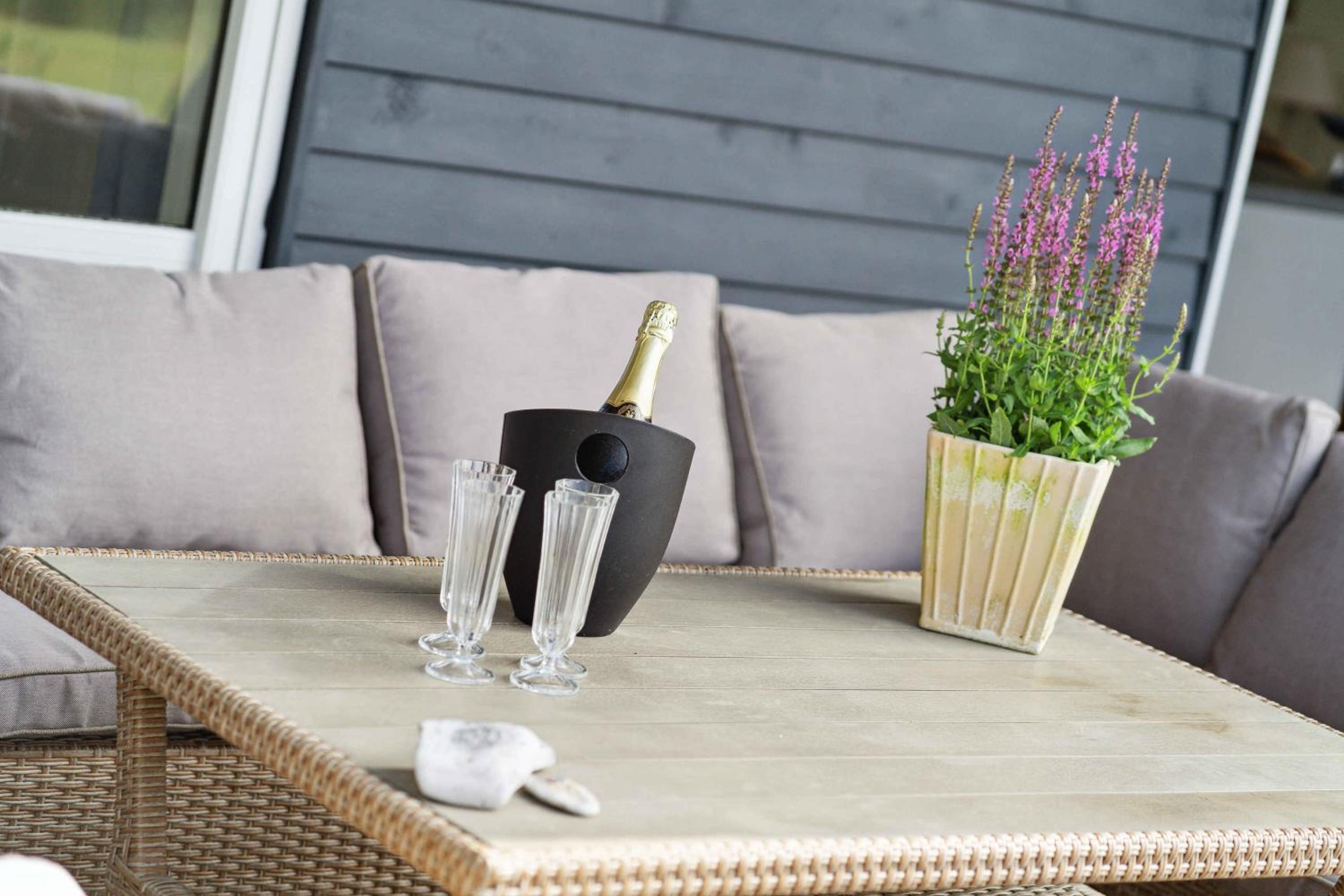 Fantastic Summer House With Sea View