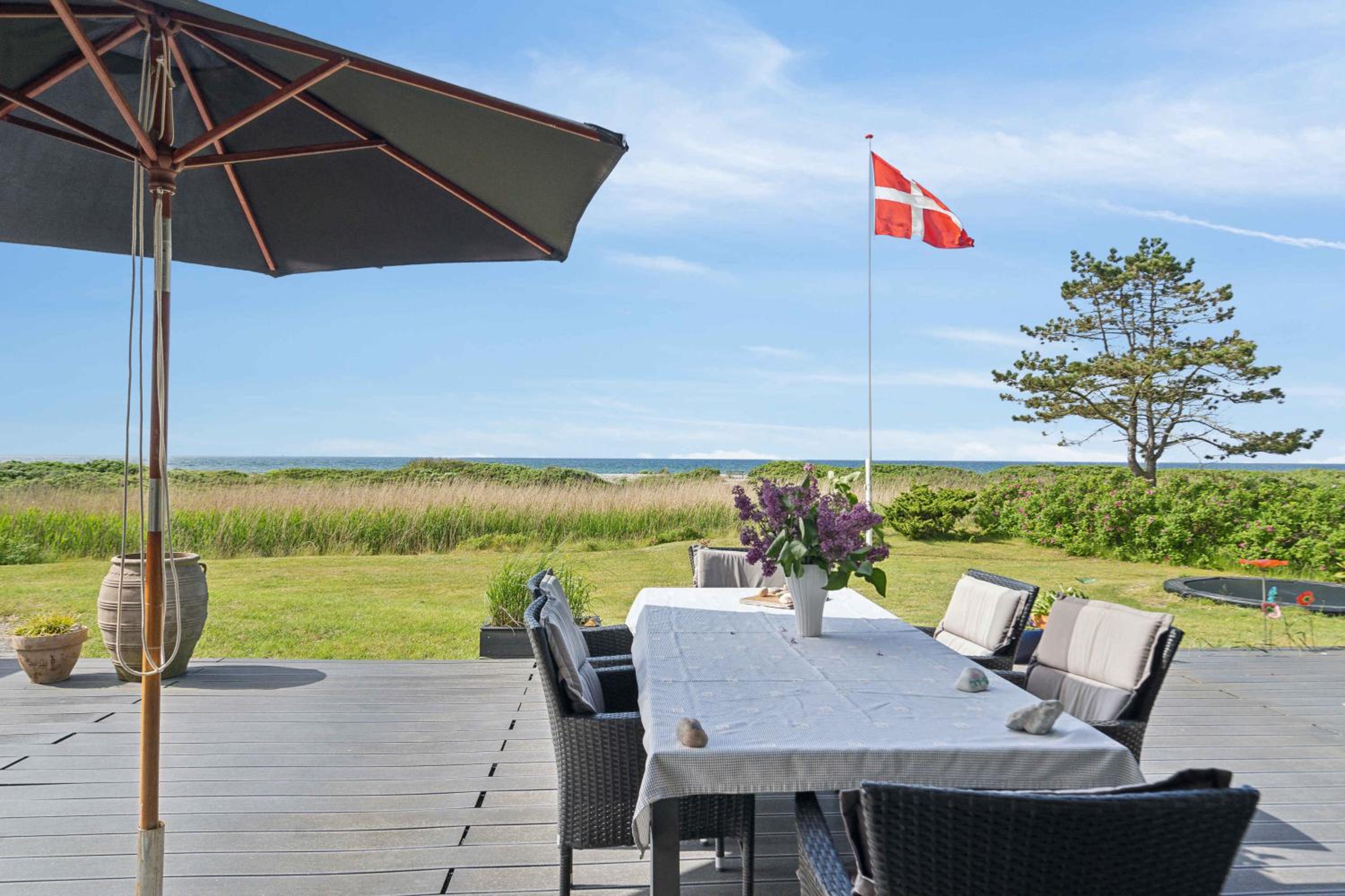 Fantastic Summer House With Sea View