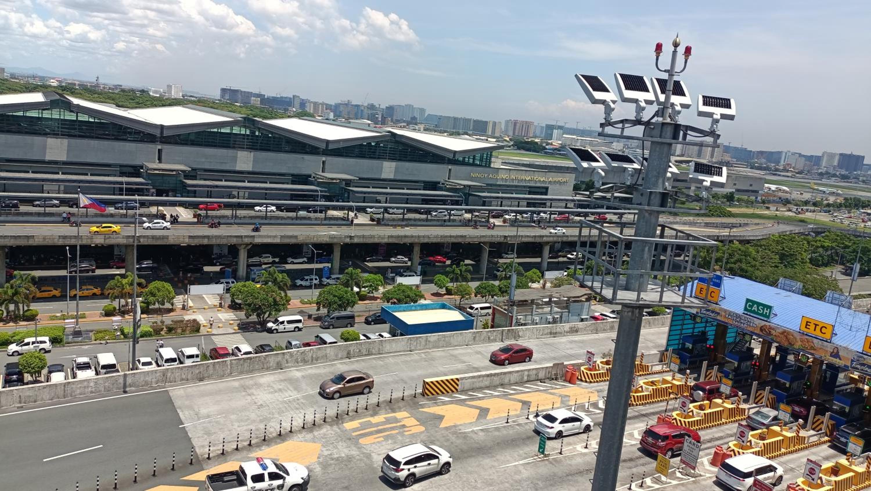 Condotels near and across Terminal3 Airport view 4