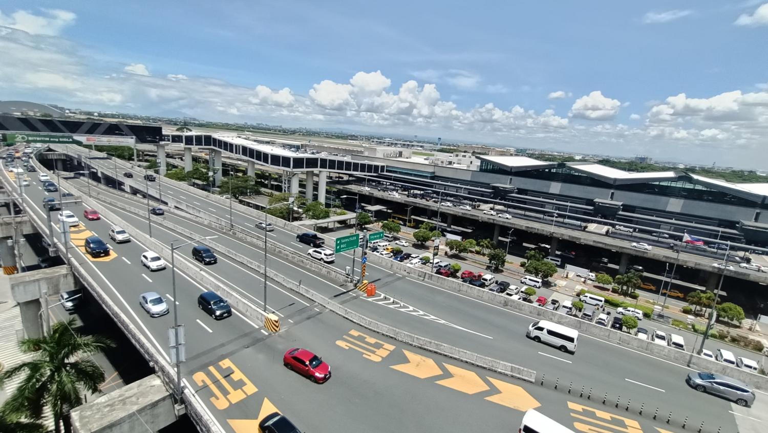 Condotels near and across Terminal3 Airport view 5